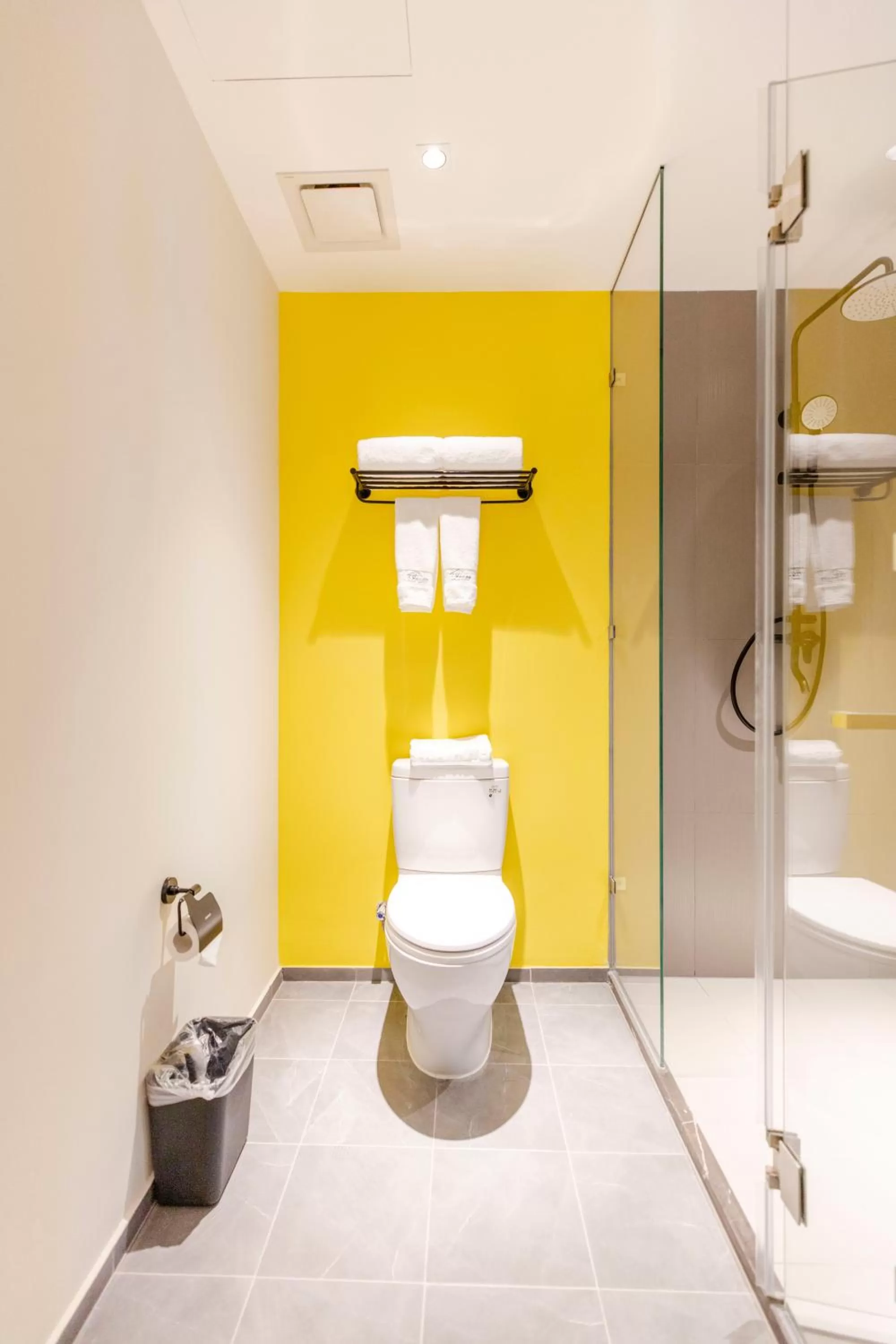 Bathroom in Beijing Saga Hotel