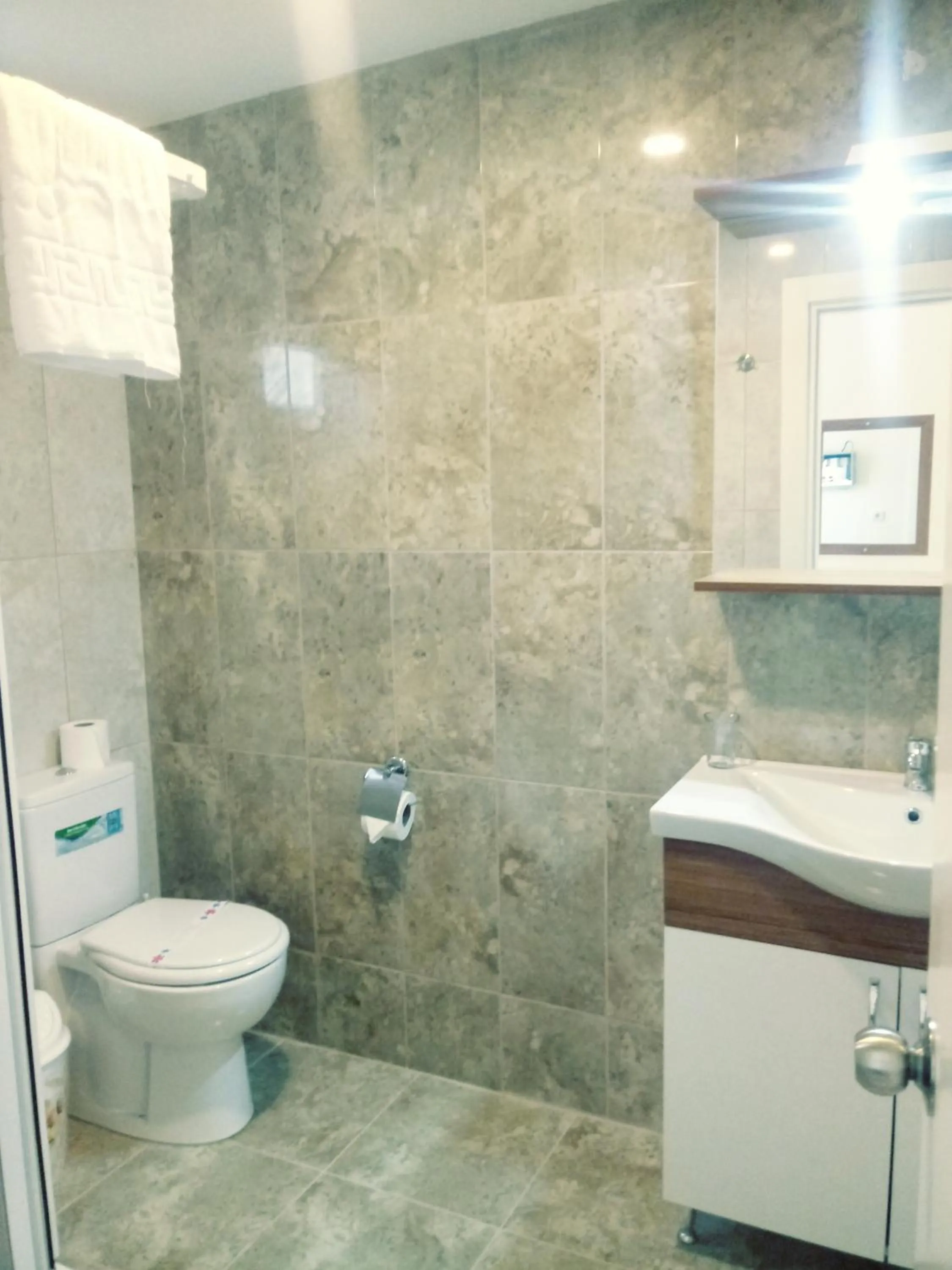 Bathroom in Valeri Beach Hotel