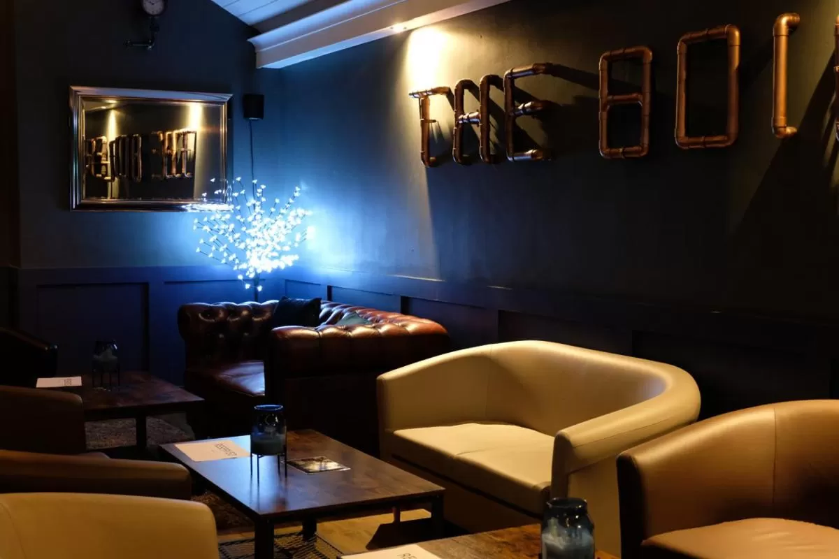 Lounge or bar in The Lawns Hotel