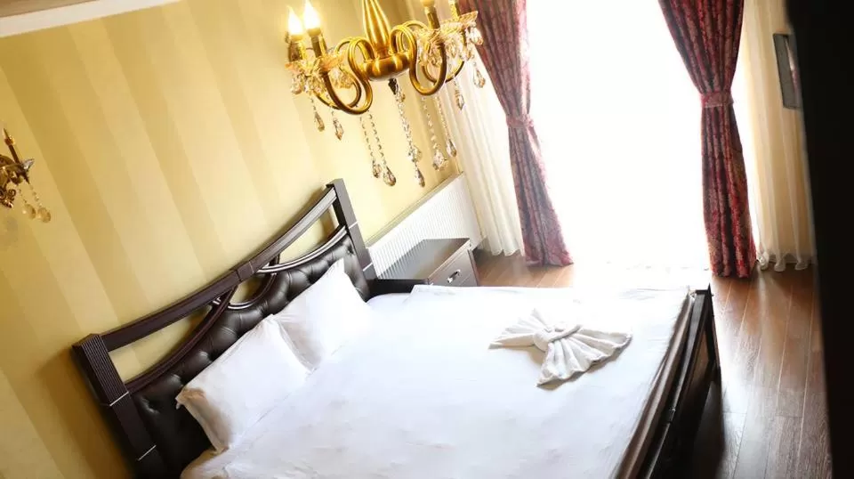 Bedroom, Bed in Hotel Begolli