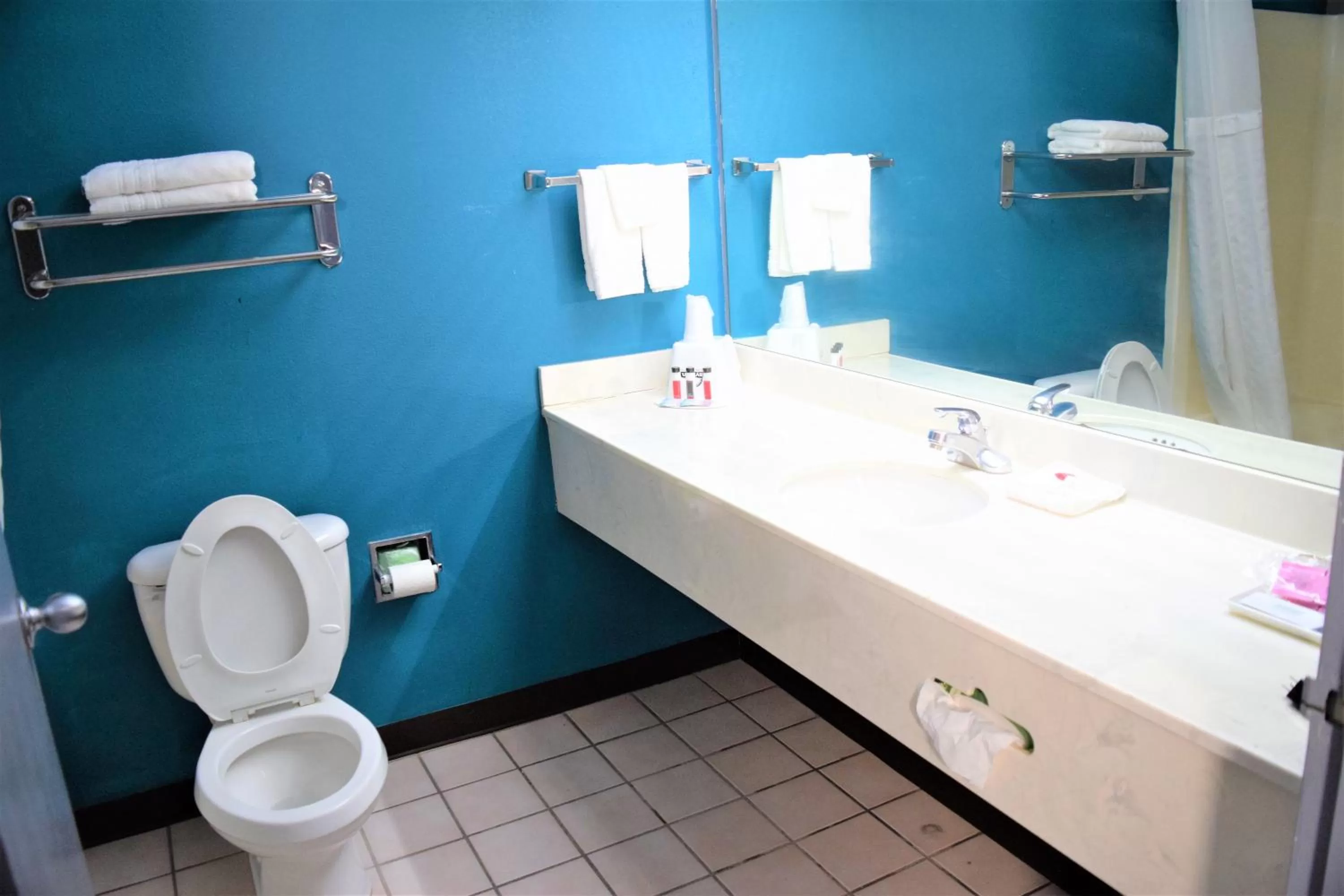 Days Inn by Wyndham Montgomery