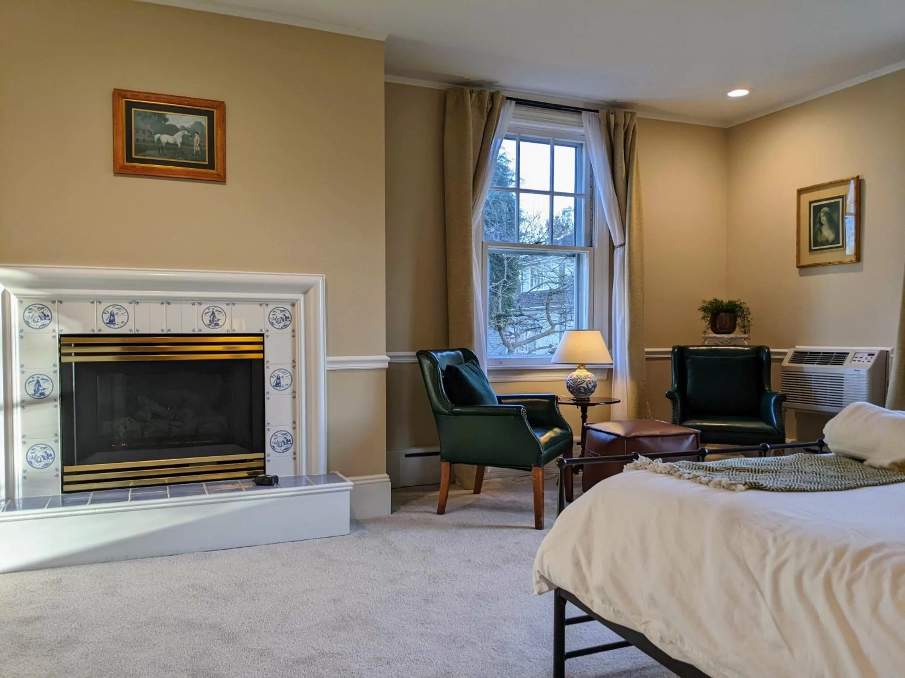 Seating area in Stanton House Inn