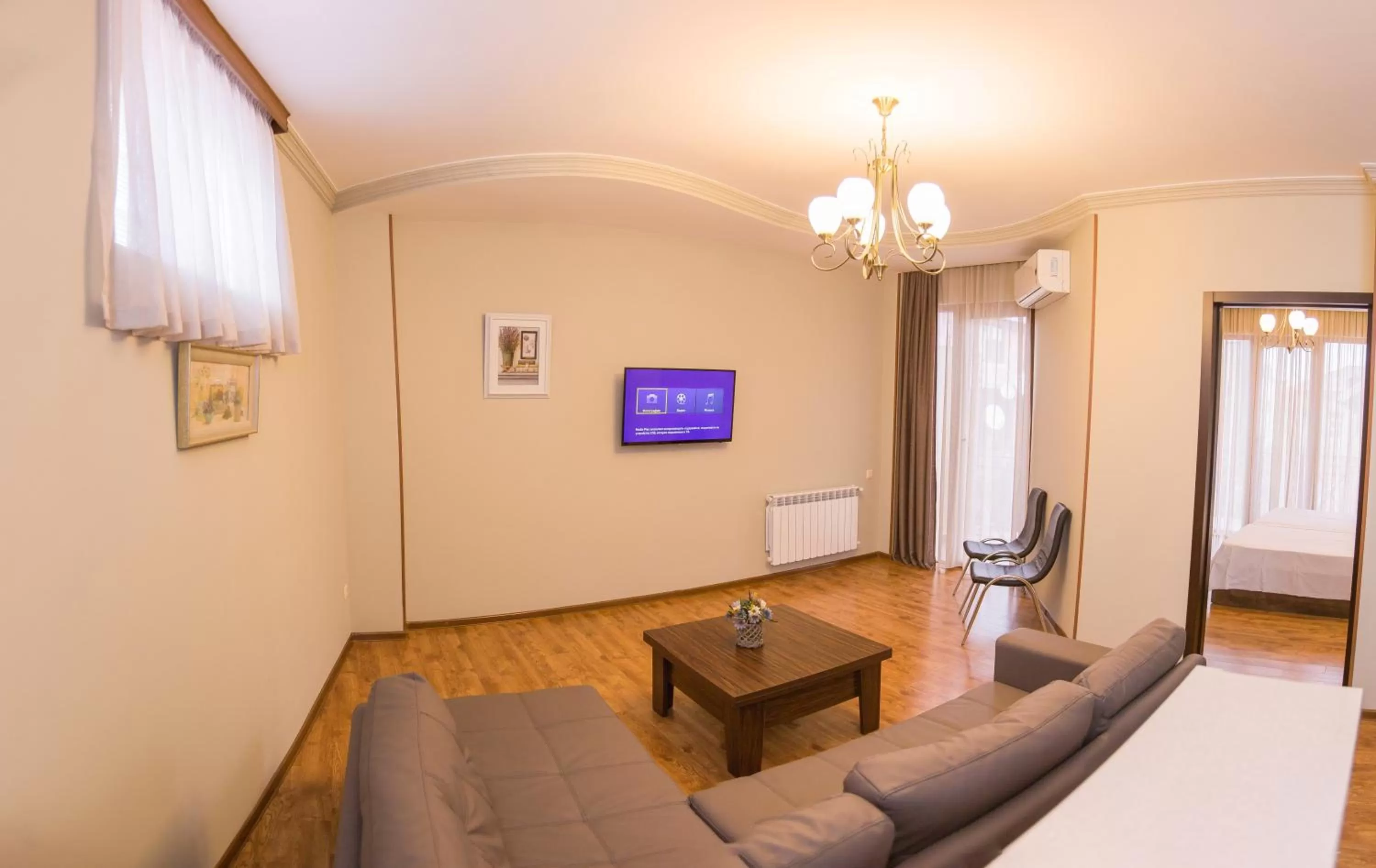 TV and multimedia in Royal Venezia Hotel