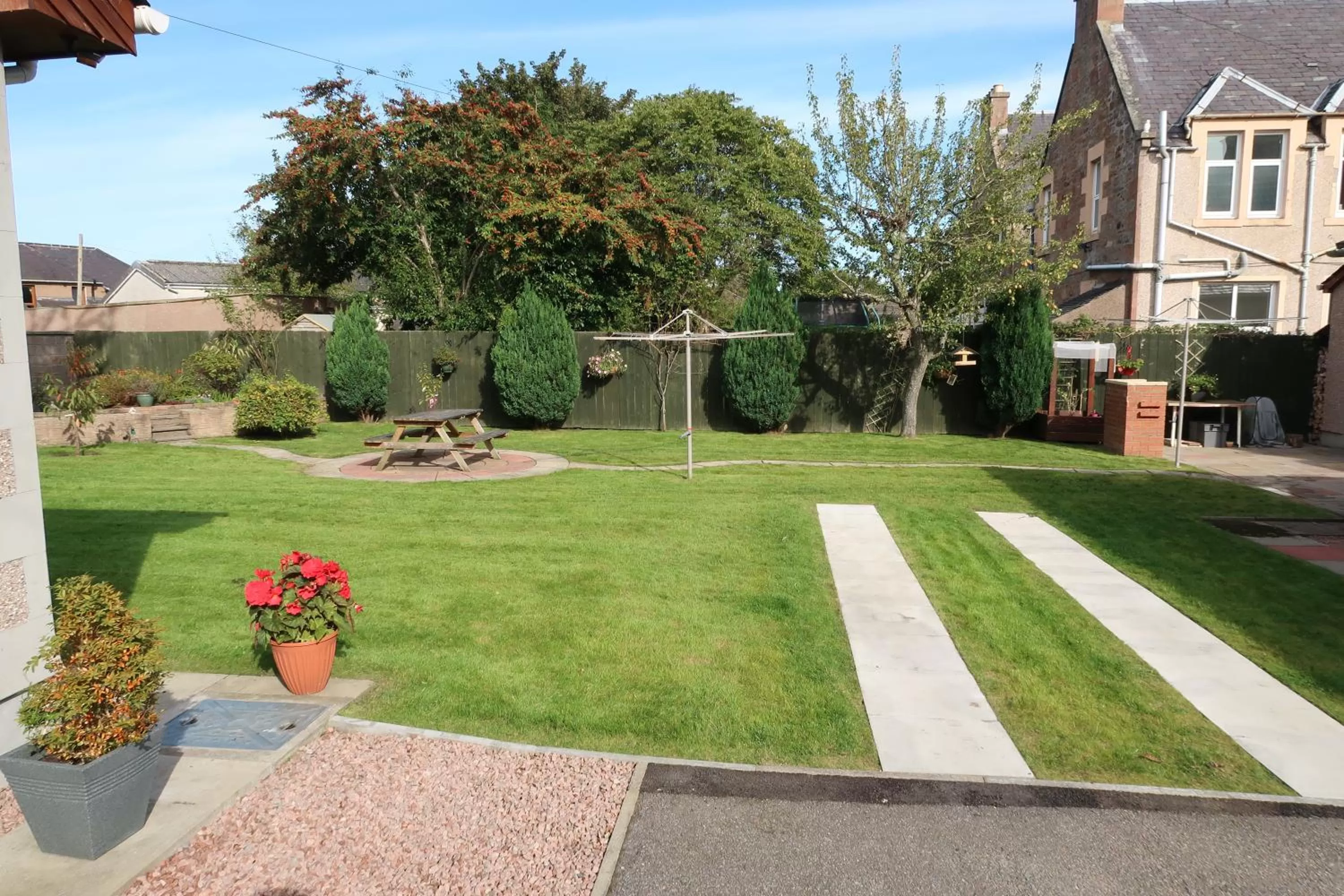 Spring in Corunna Bed & Breakfast and Corunna Cottage