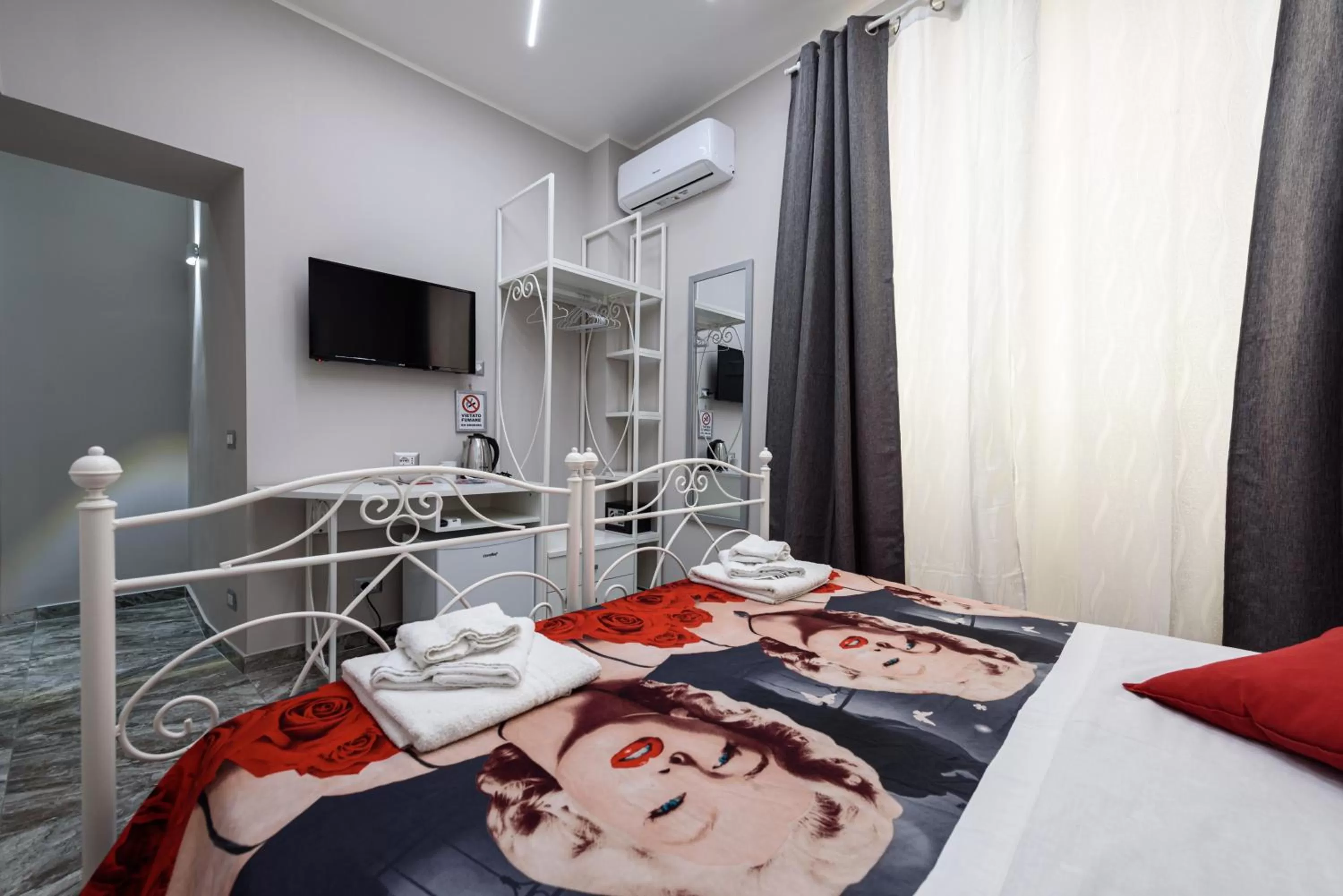 Bed in Elite del Centro Storico