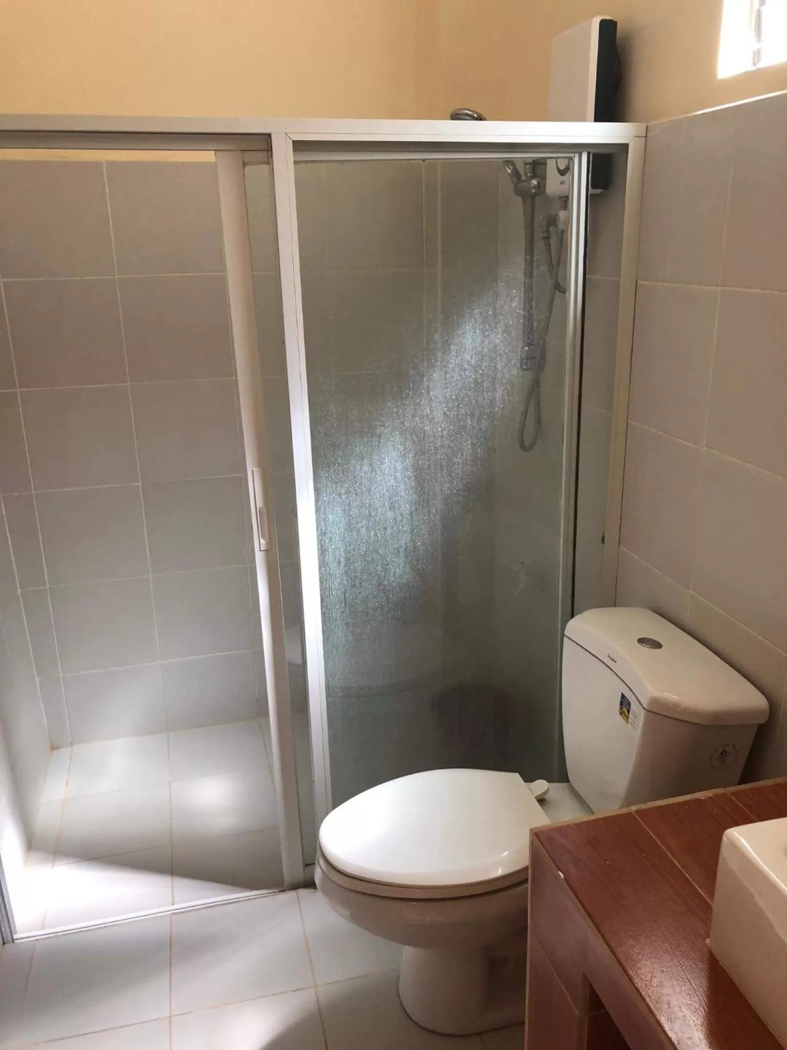 Shower in Hotel Casa Teofista