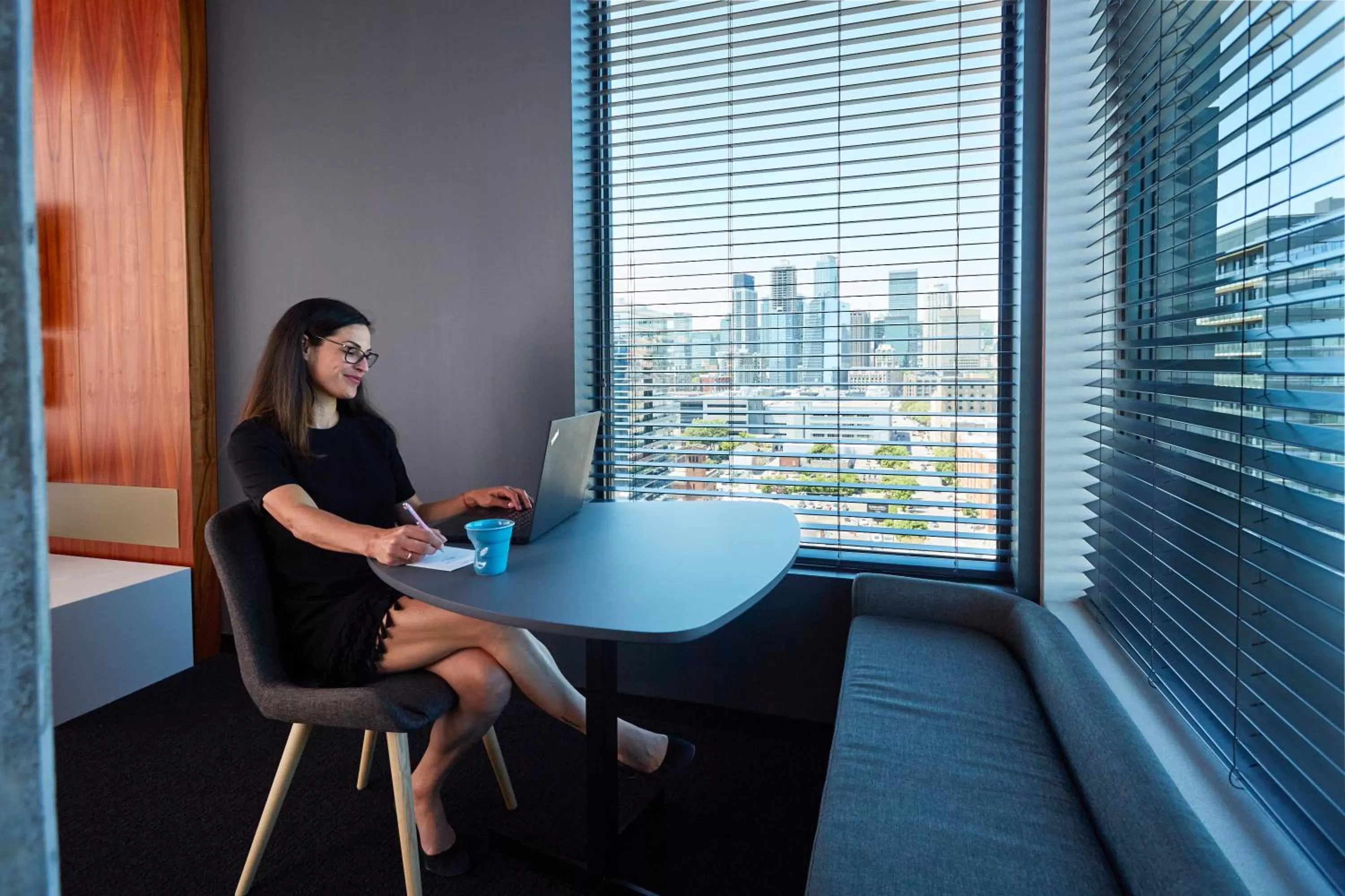 hair dresser in Hôtel Alt Montréal