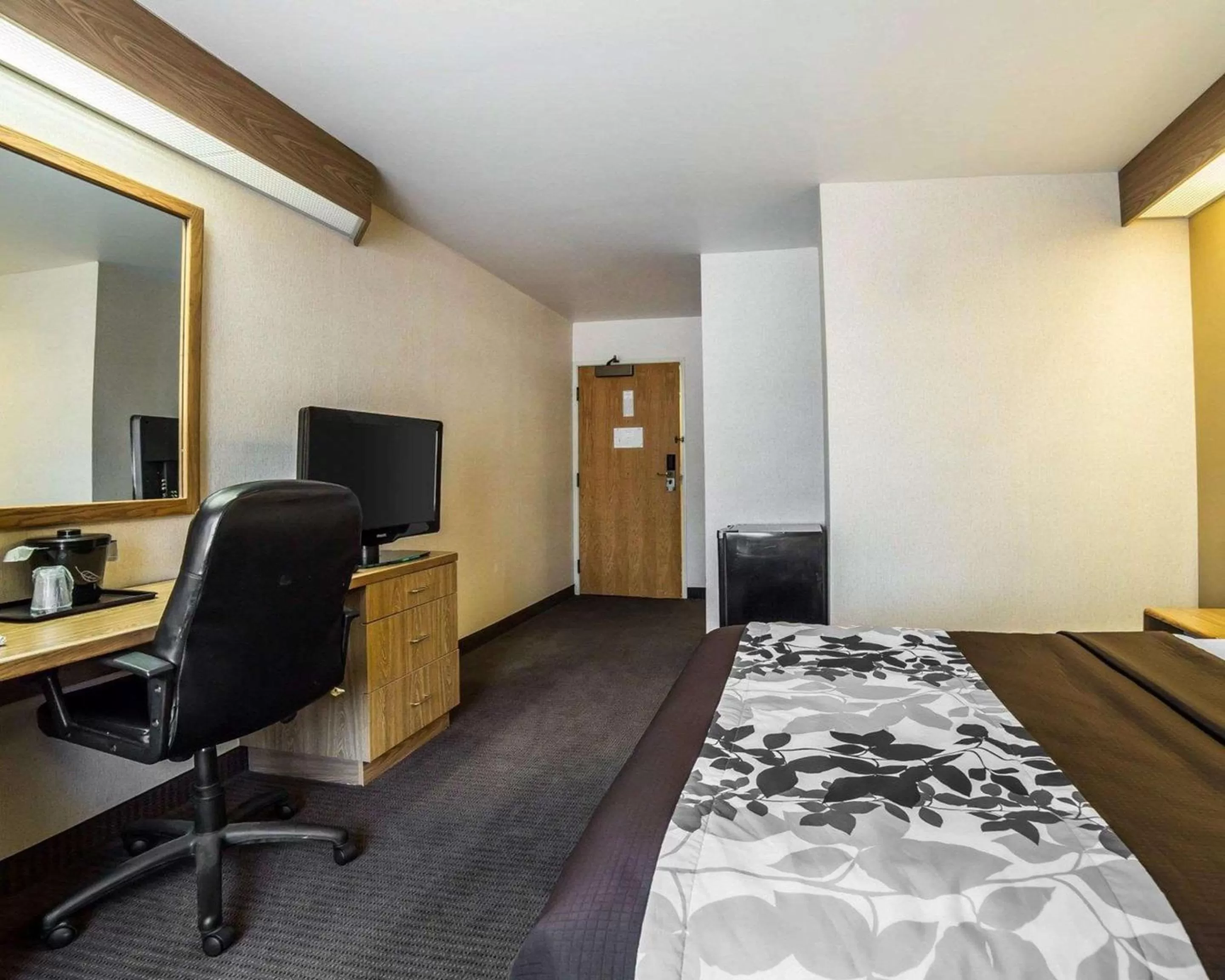 Photo of the whole room, Bed in Quality Inn Moab Slickrock Area