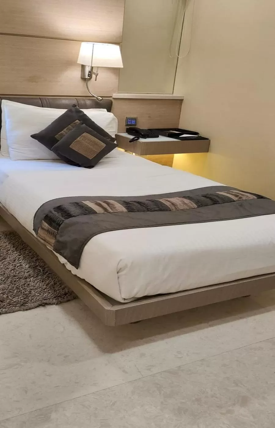 Standard Single Room - single occupancy in Residency Hotel Fort