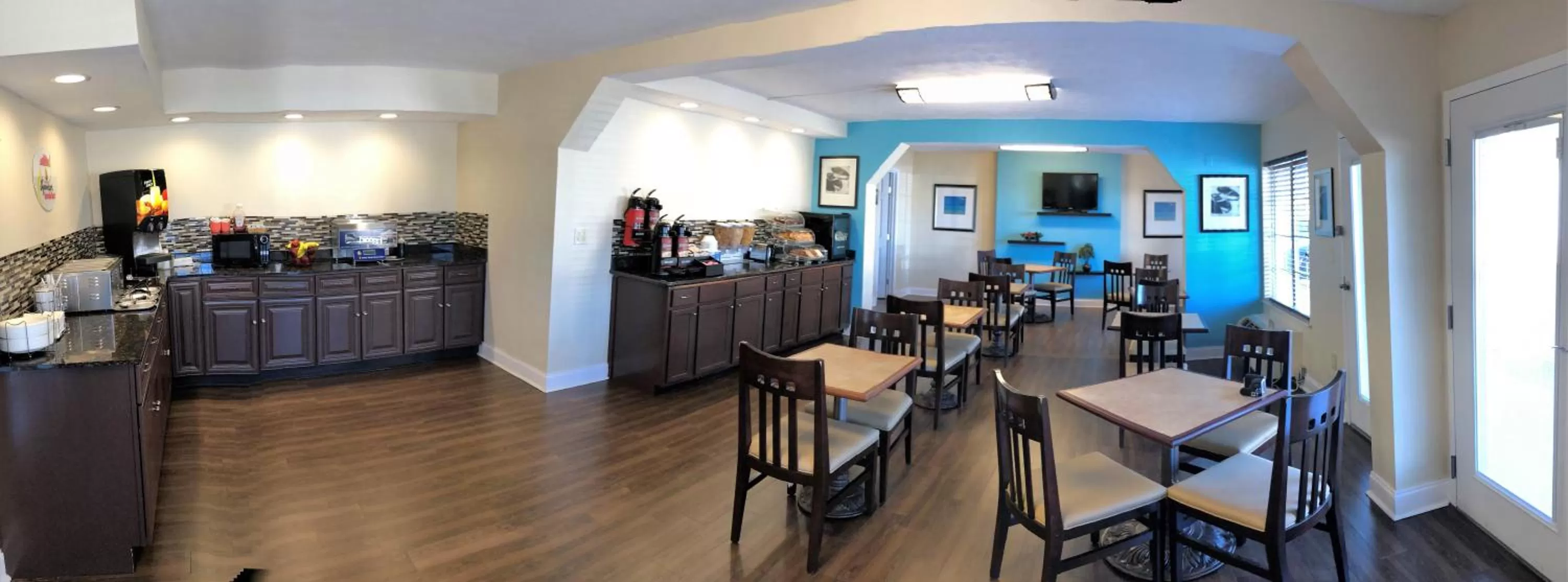 Breakfast in Super 8 by Wyndham Gulfport Airport NW Near Biloxi