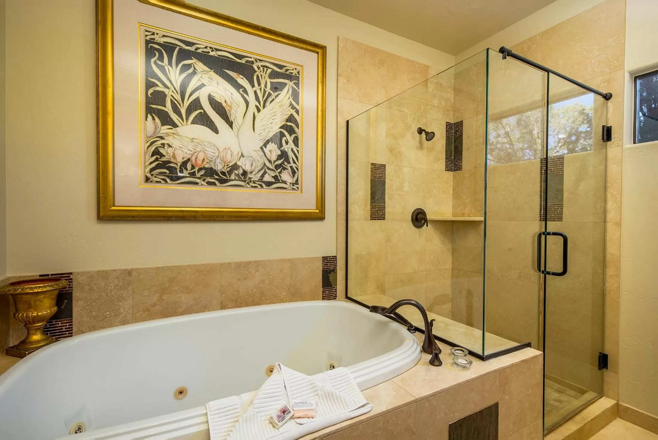 Bathroom in Alma De Sedona Inn B&B