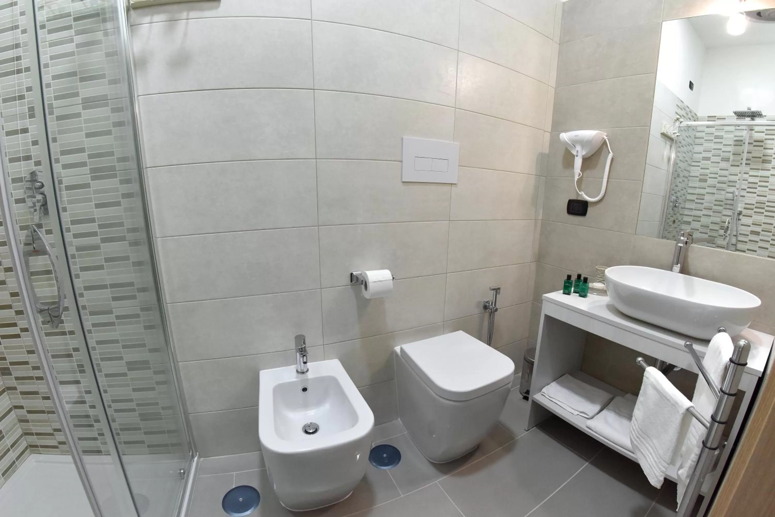 Shower in Bed And Breakfast Garibaldi54