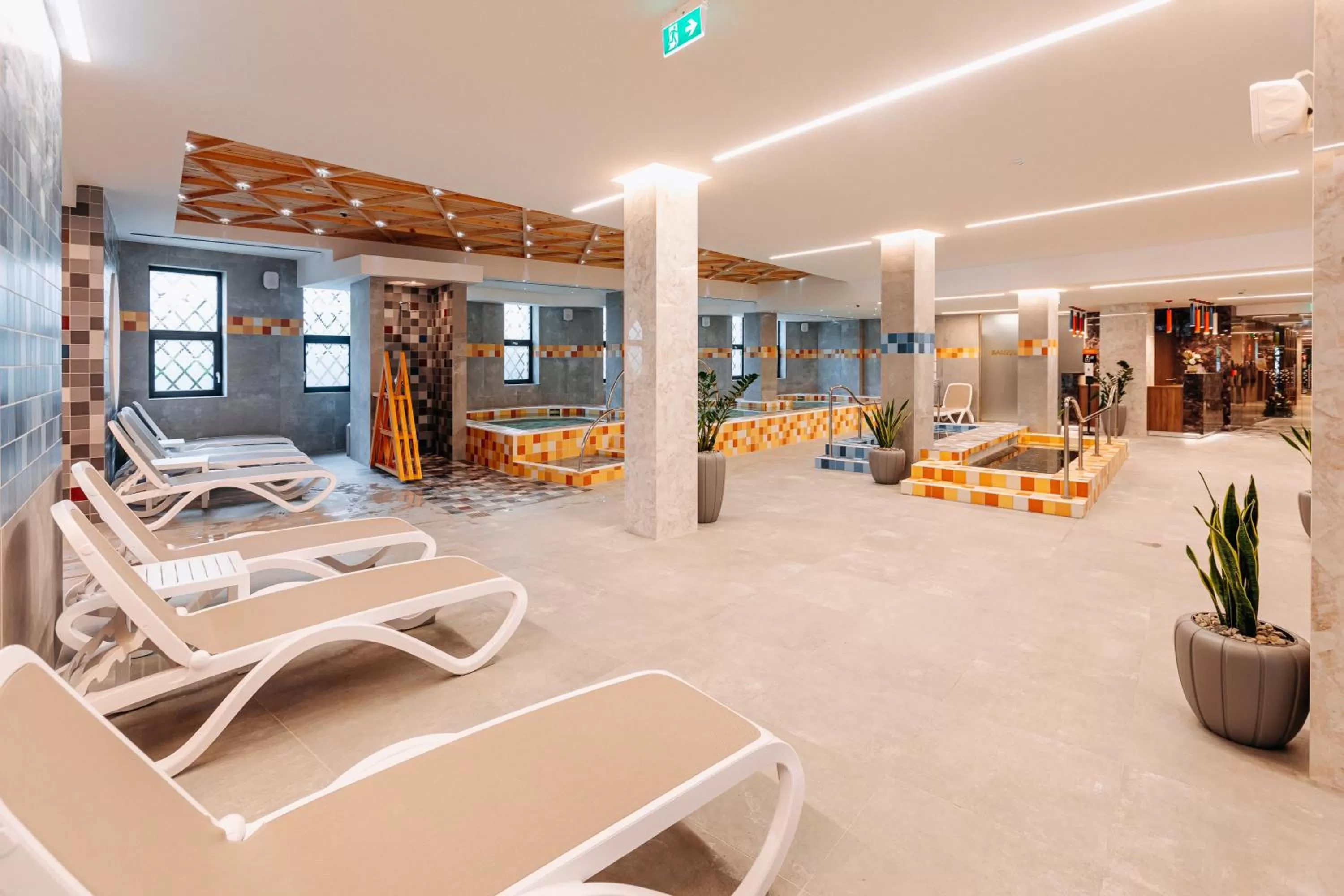 Spa and wellness centre/facilities in HOTEL CRYSTAL WELLNESS & SPA superior