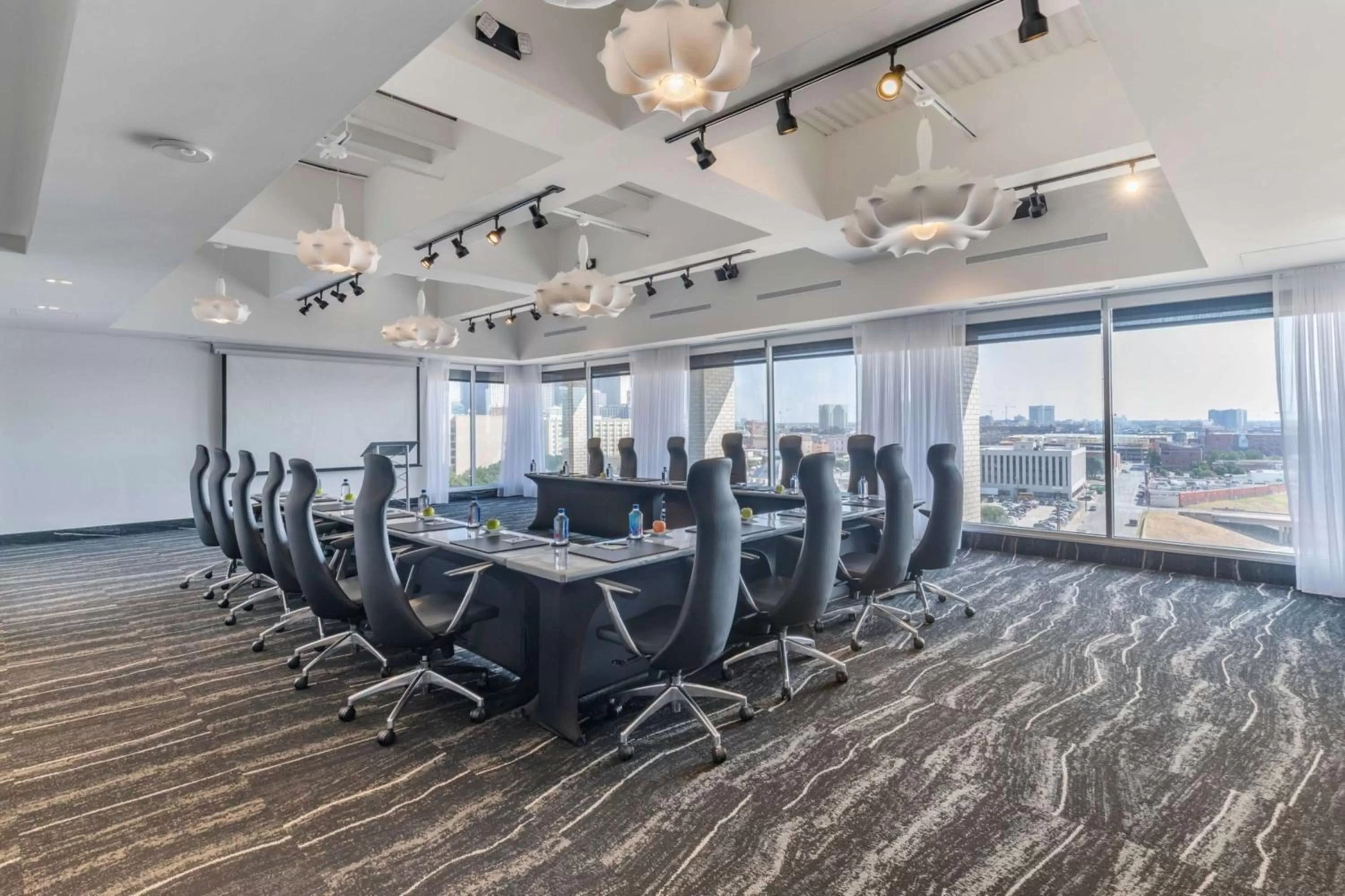 Meeting/conference room in Lorenzo Hotel Dallas, Tapestry Collection by Hilton