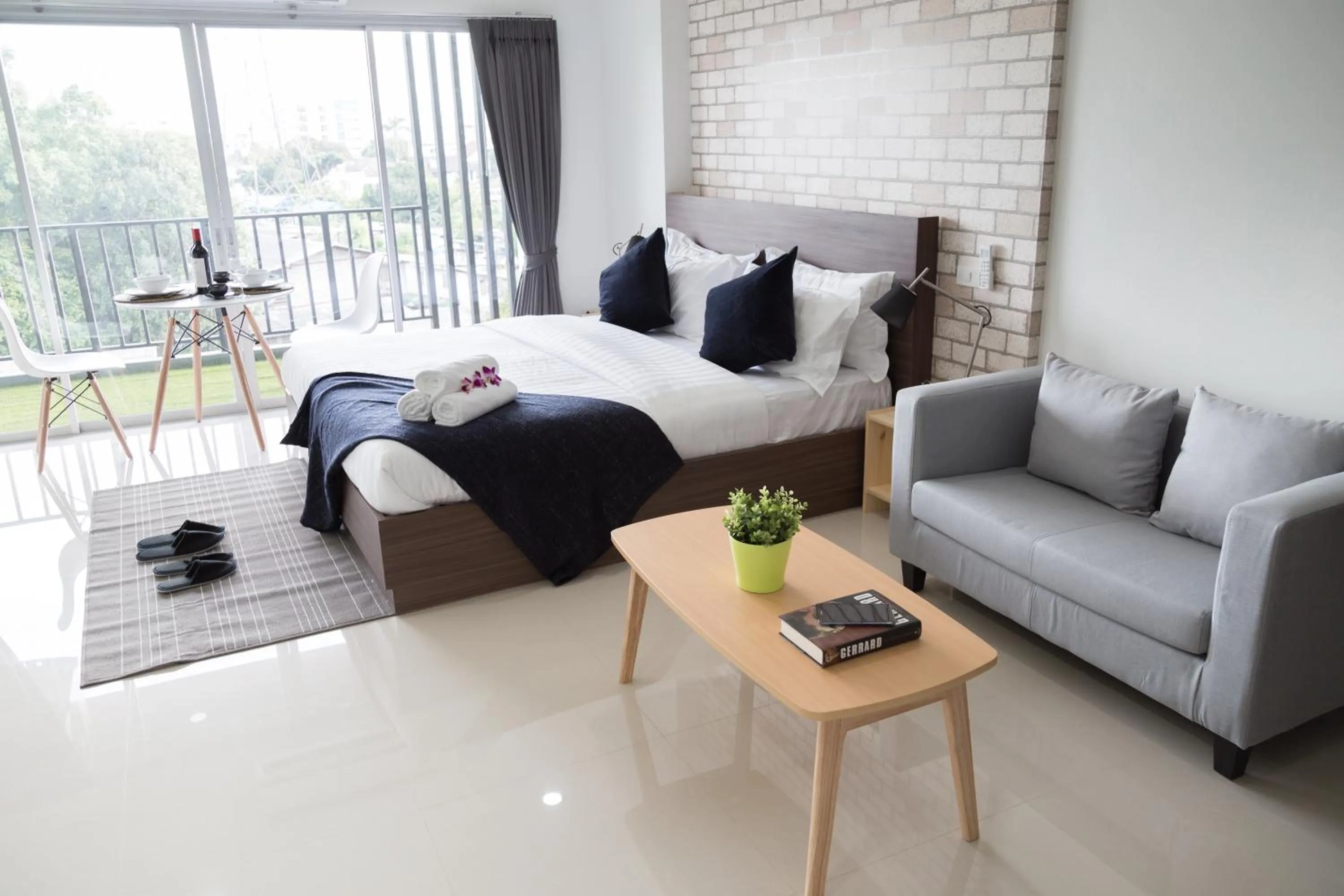 Bedroom, Bed in Q Space Residence