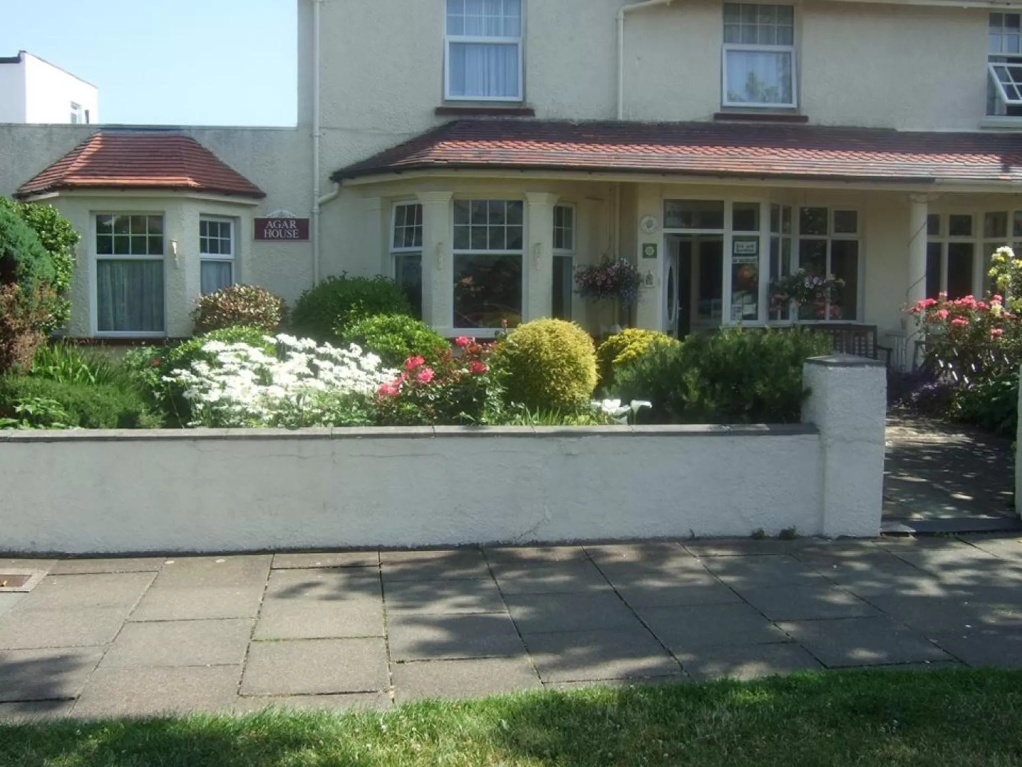 Facade/entrance, Property Building in Agar House