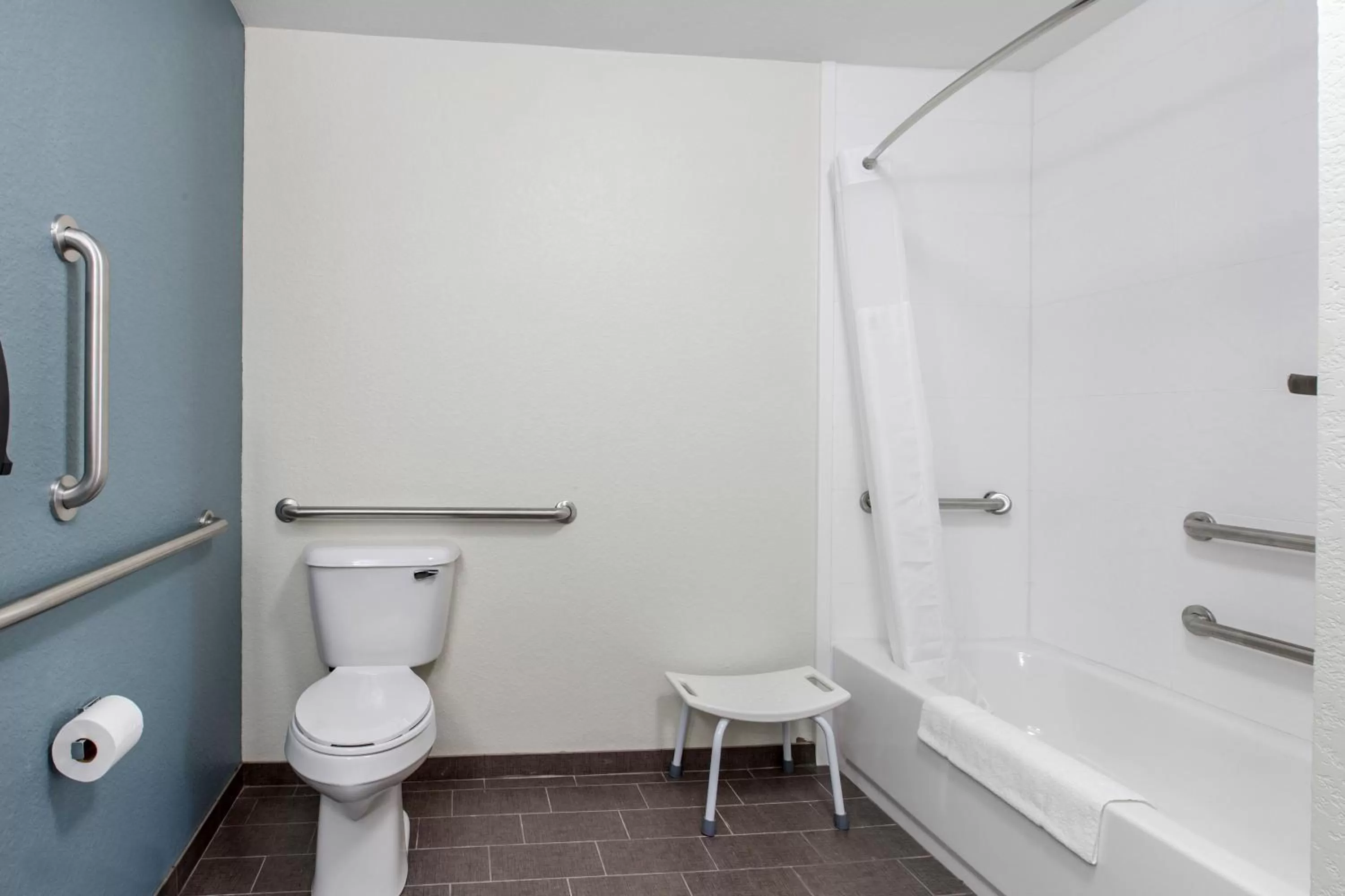 Queen Room with Two Queen Beds - Accessible/Non-Smoking  in Sleep Inn & Suites Ankeny - Des Moines