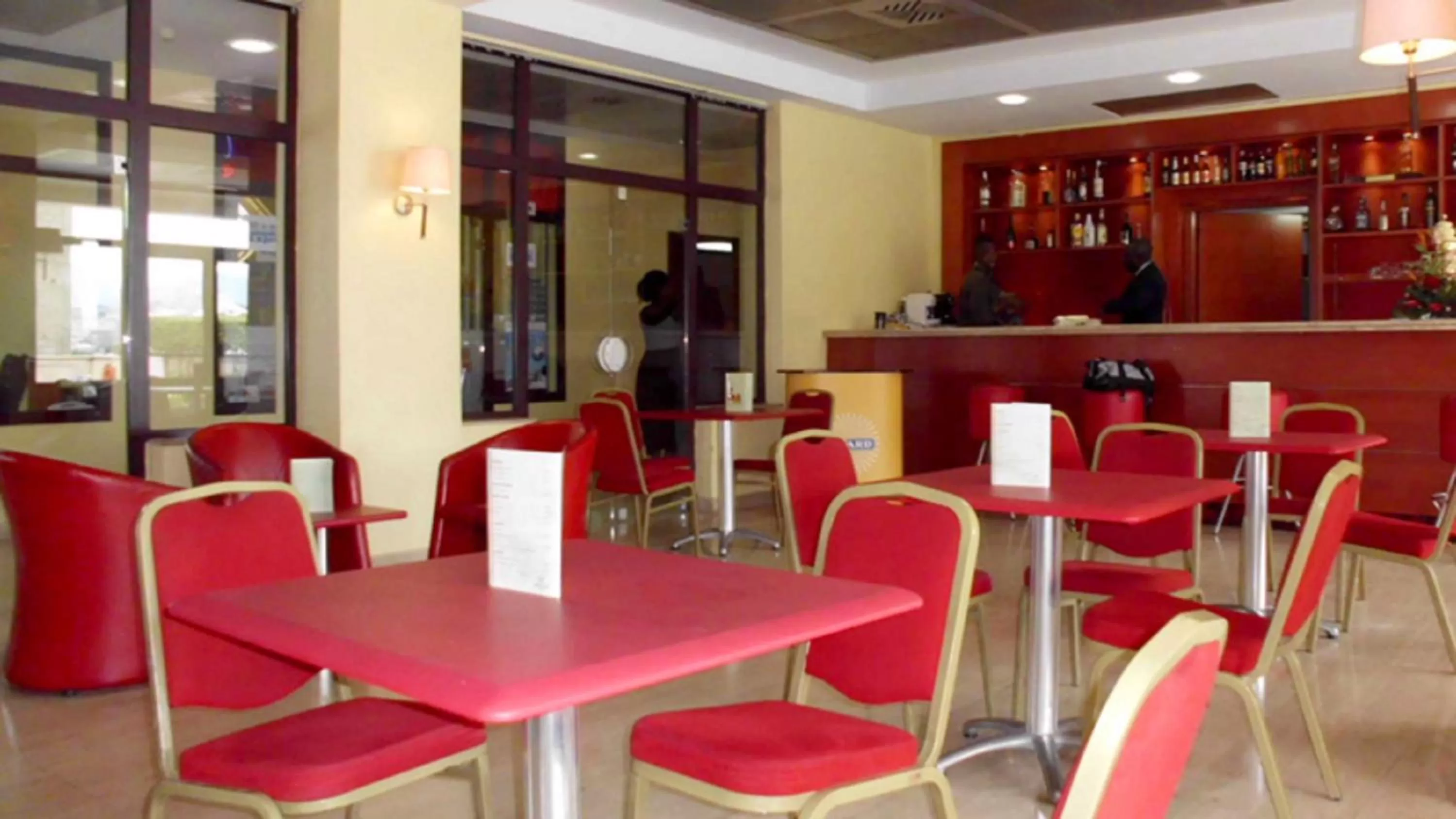 Restaurant/Places to Eat in Djeuga Palace Hotel