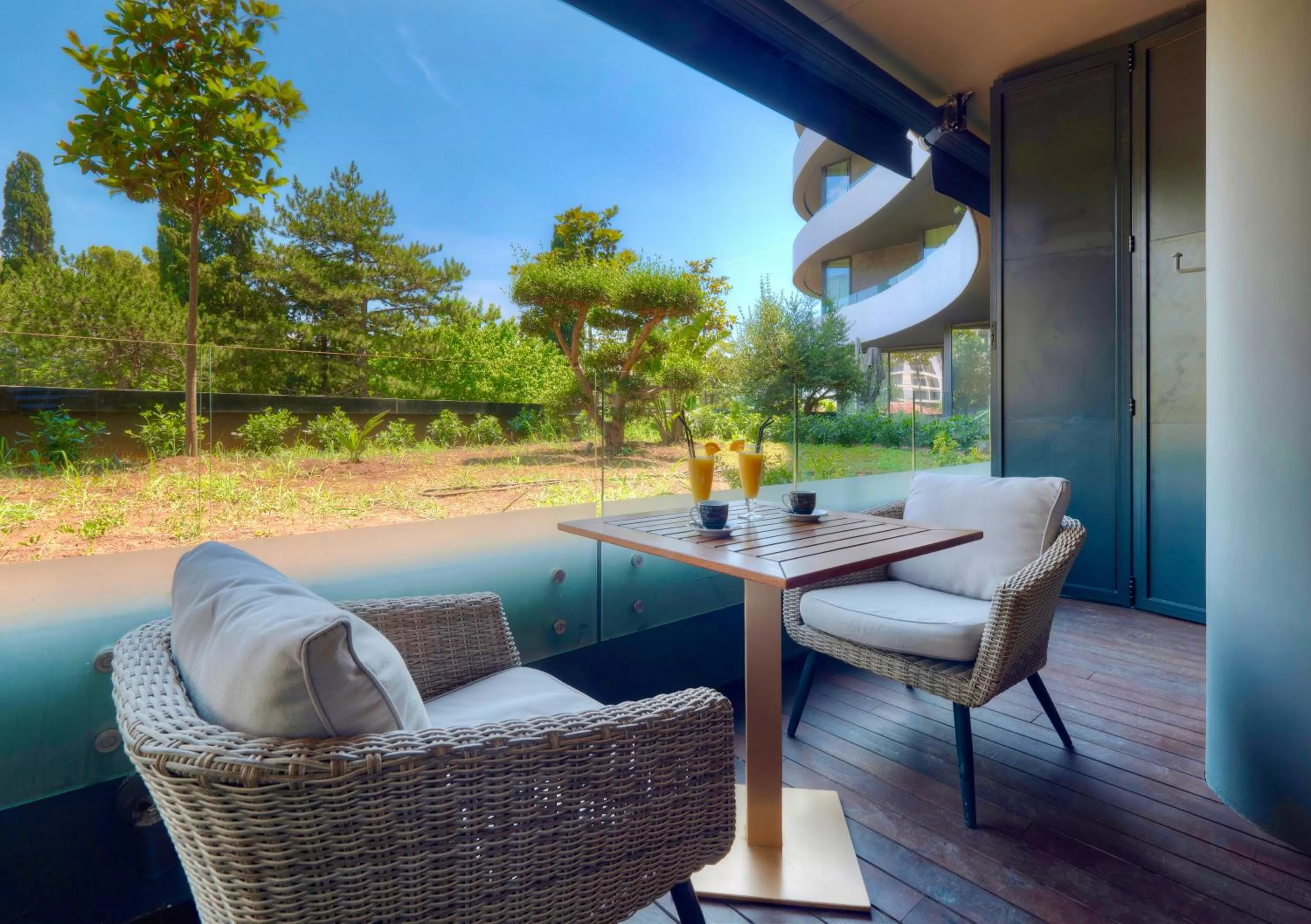 Patio in Apartments PERLA Budva