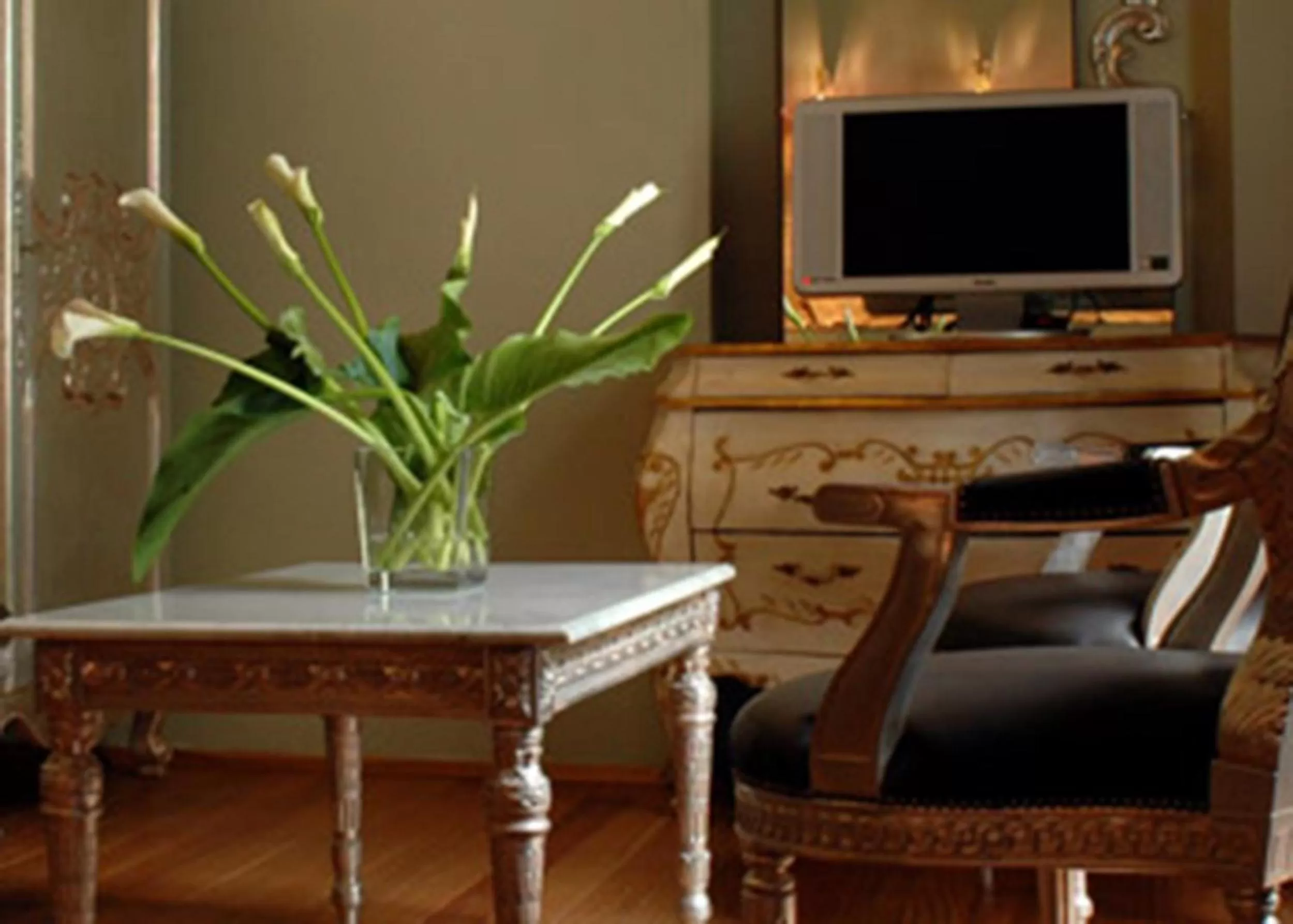 Decorative detail in Borghese Palace Art Hotel