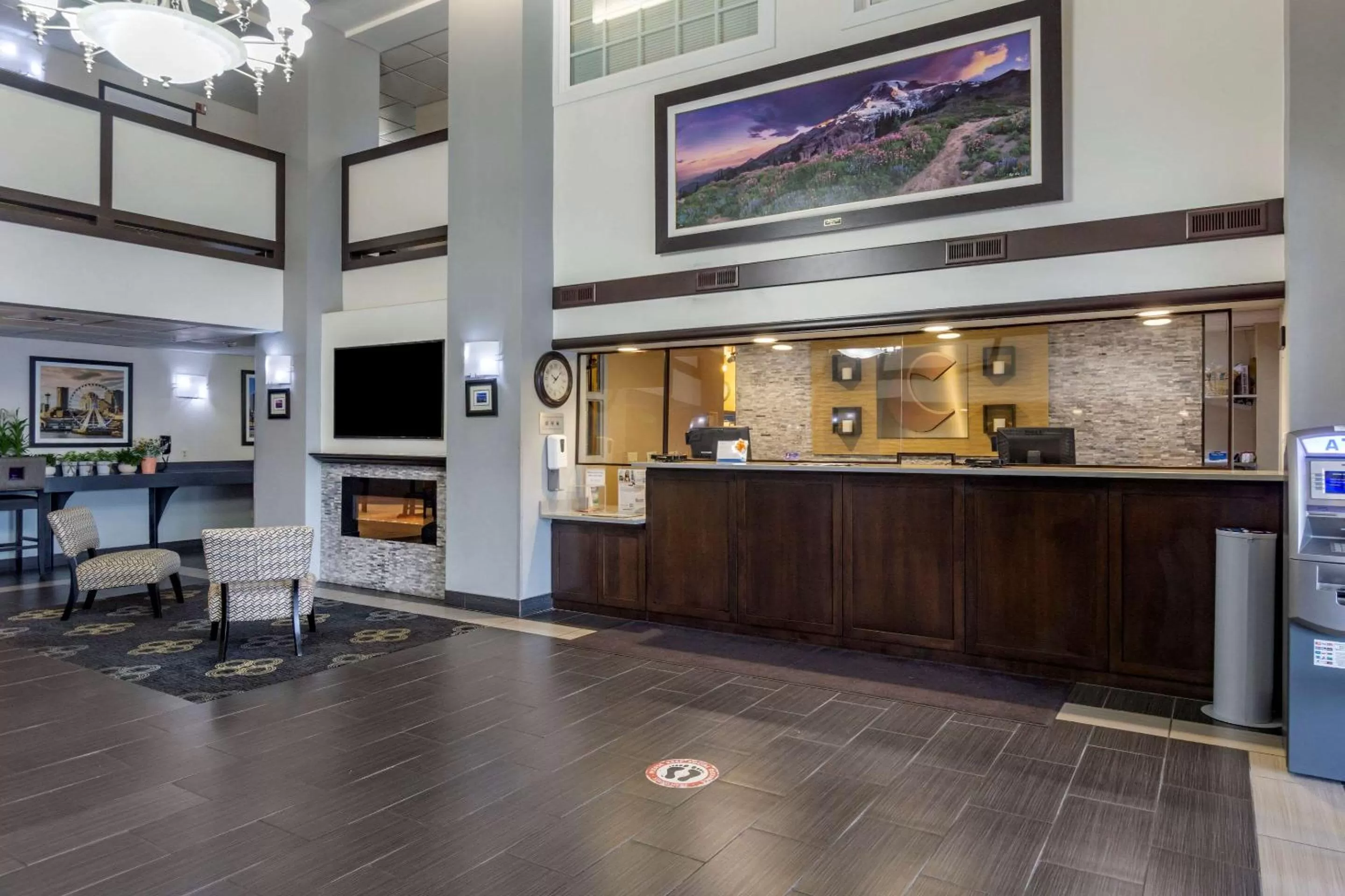 Lobby or reception in Comfort Inn Kent - Seattle
