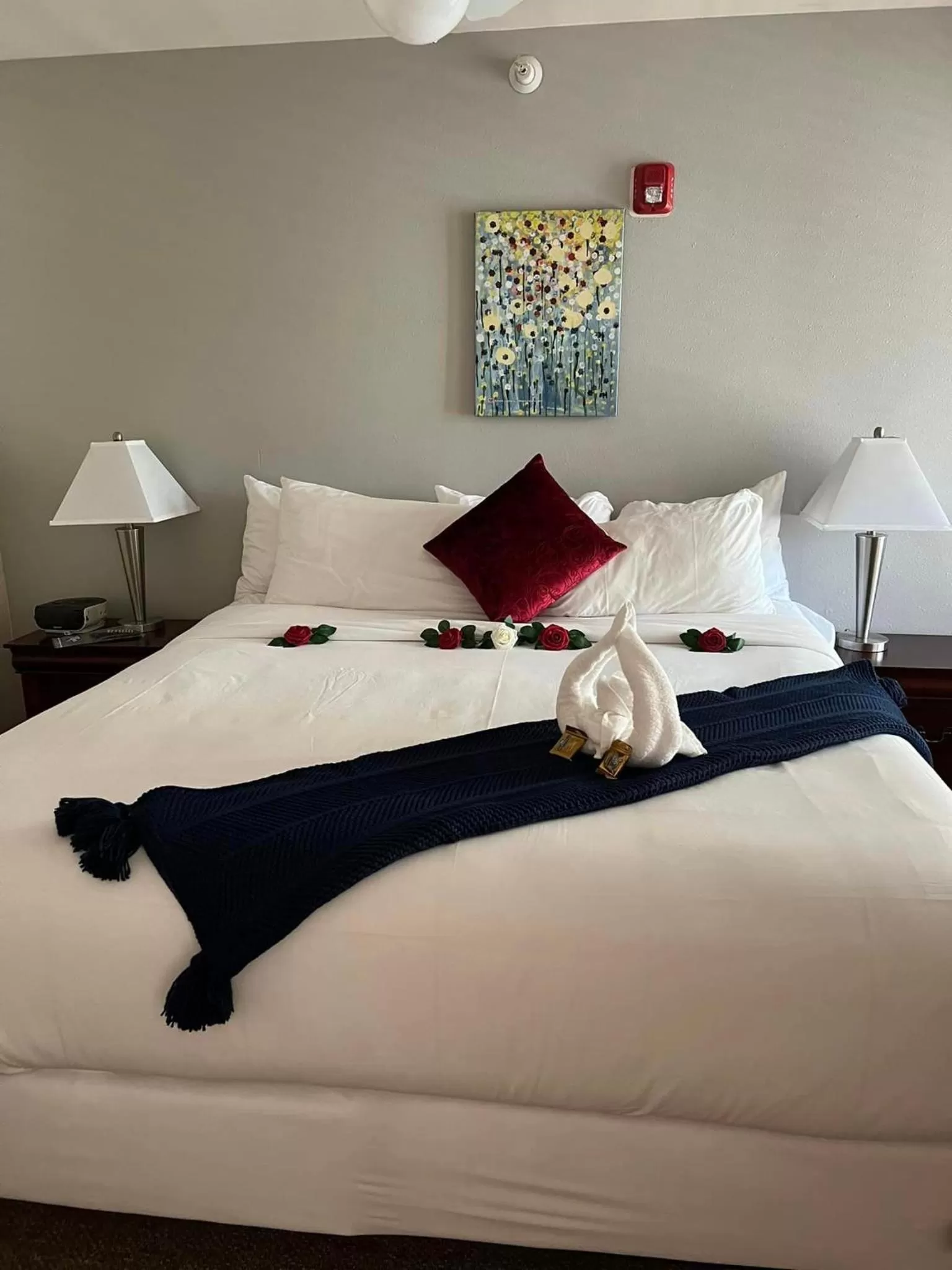 Bed in Mill Creek Hotel