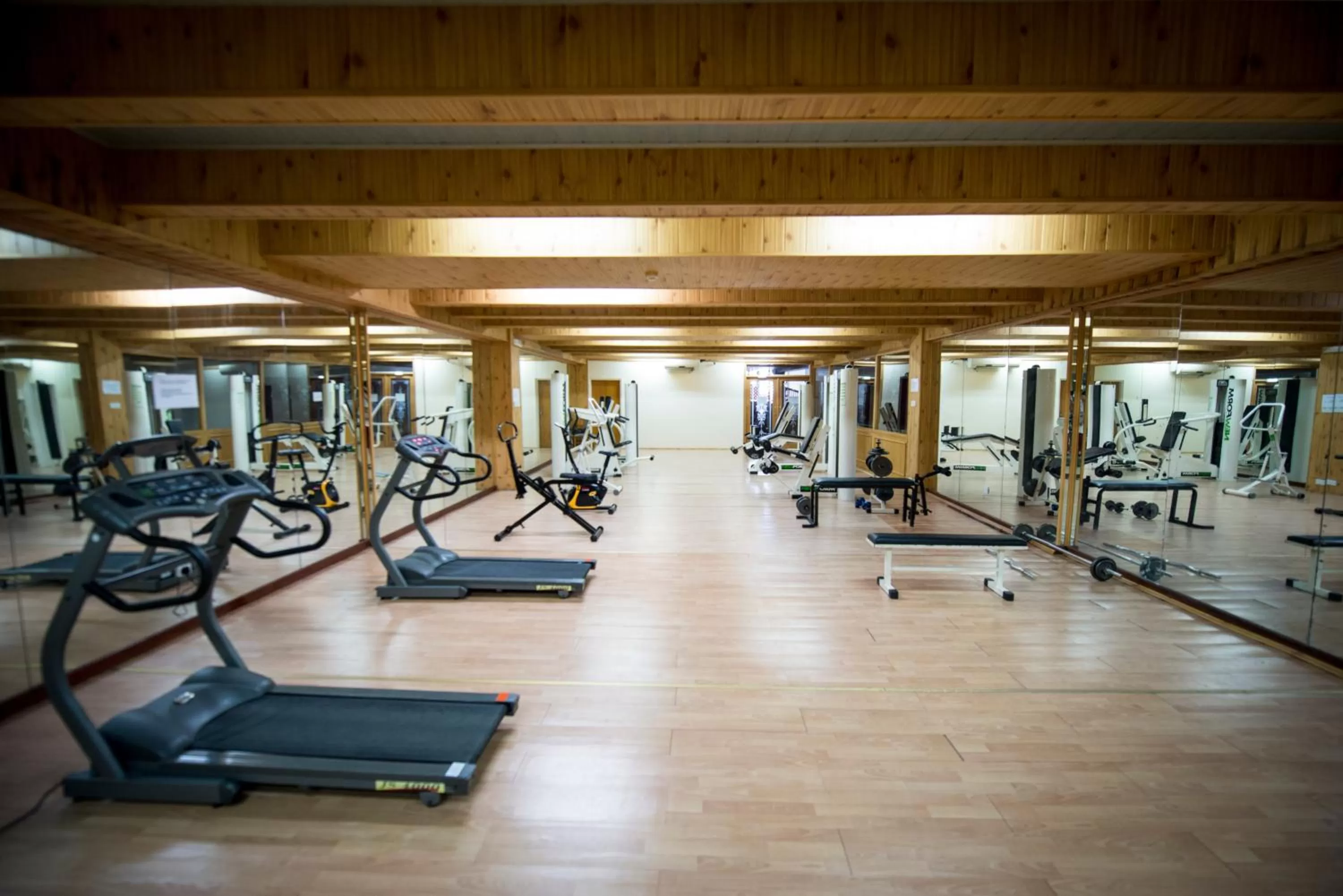 Fitness centre/facilities in Avlida Hotel