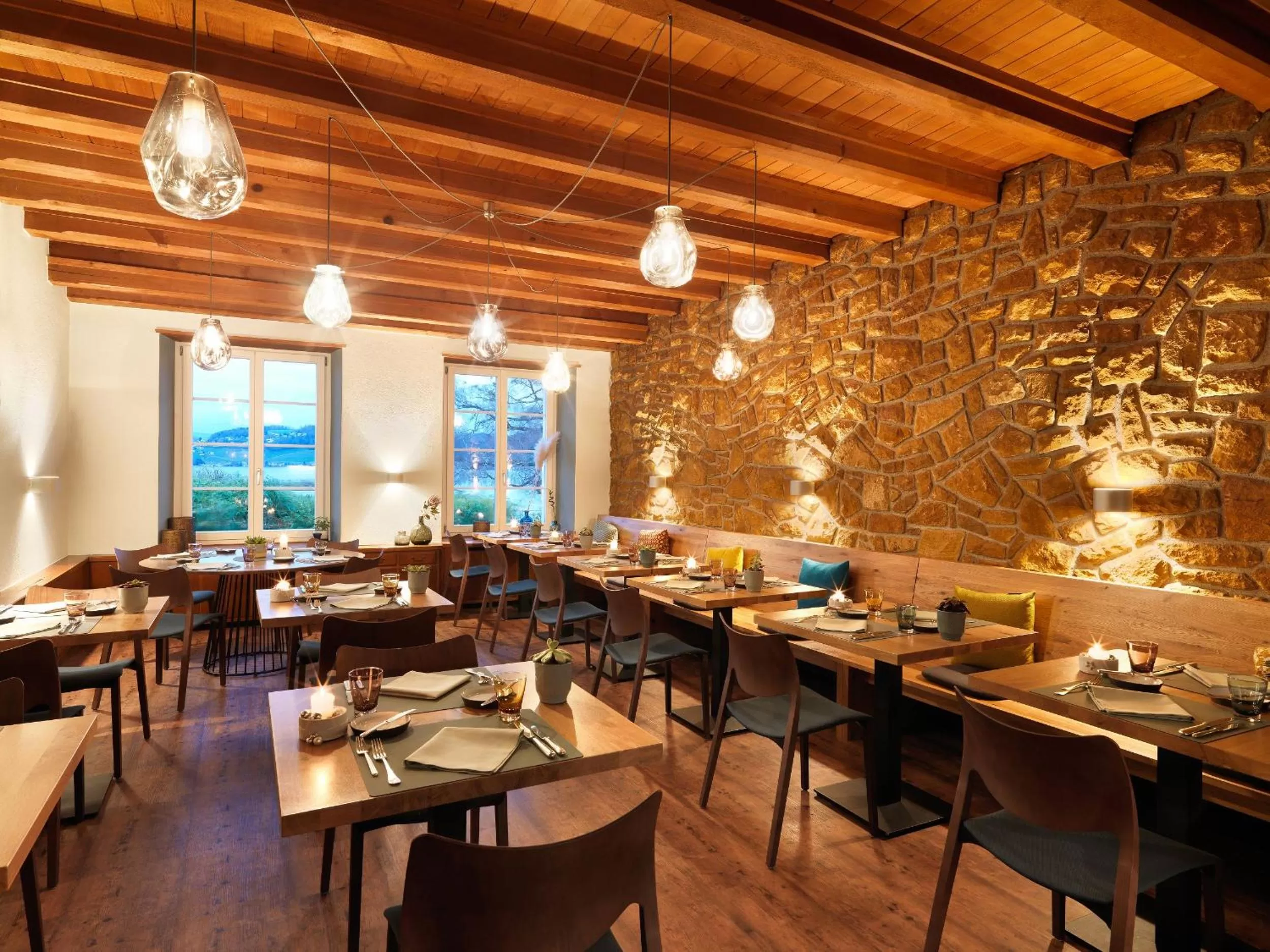 Restaurant/places to eat in Hotel Bad Murtensee