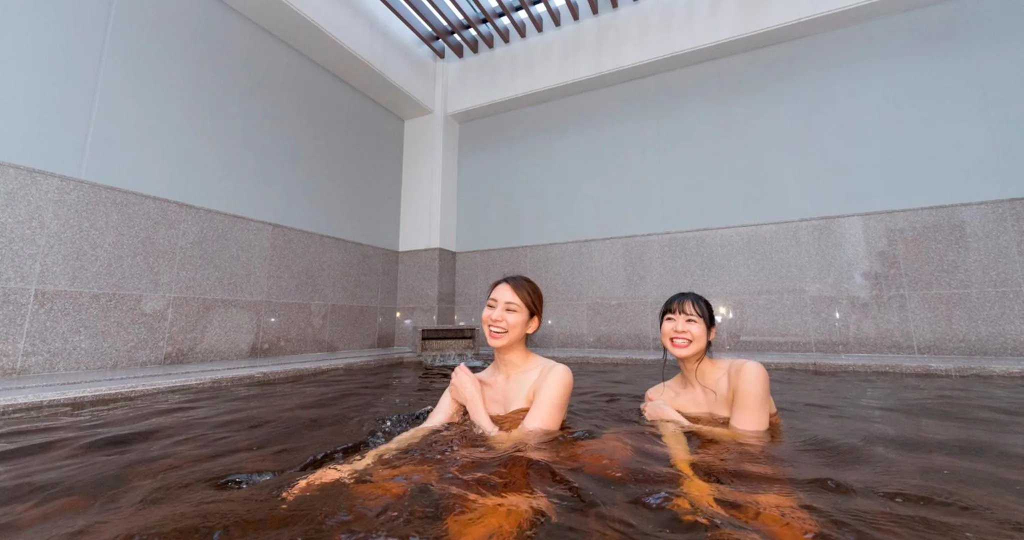 Hot Spring Bath in HOTEL SANSUI NAHA Ryukyu Onsen Naminoue-No-Yu