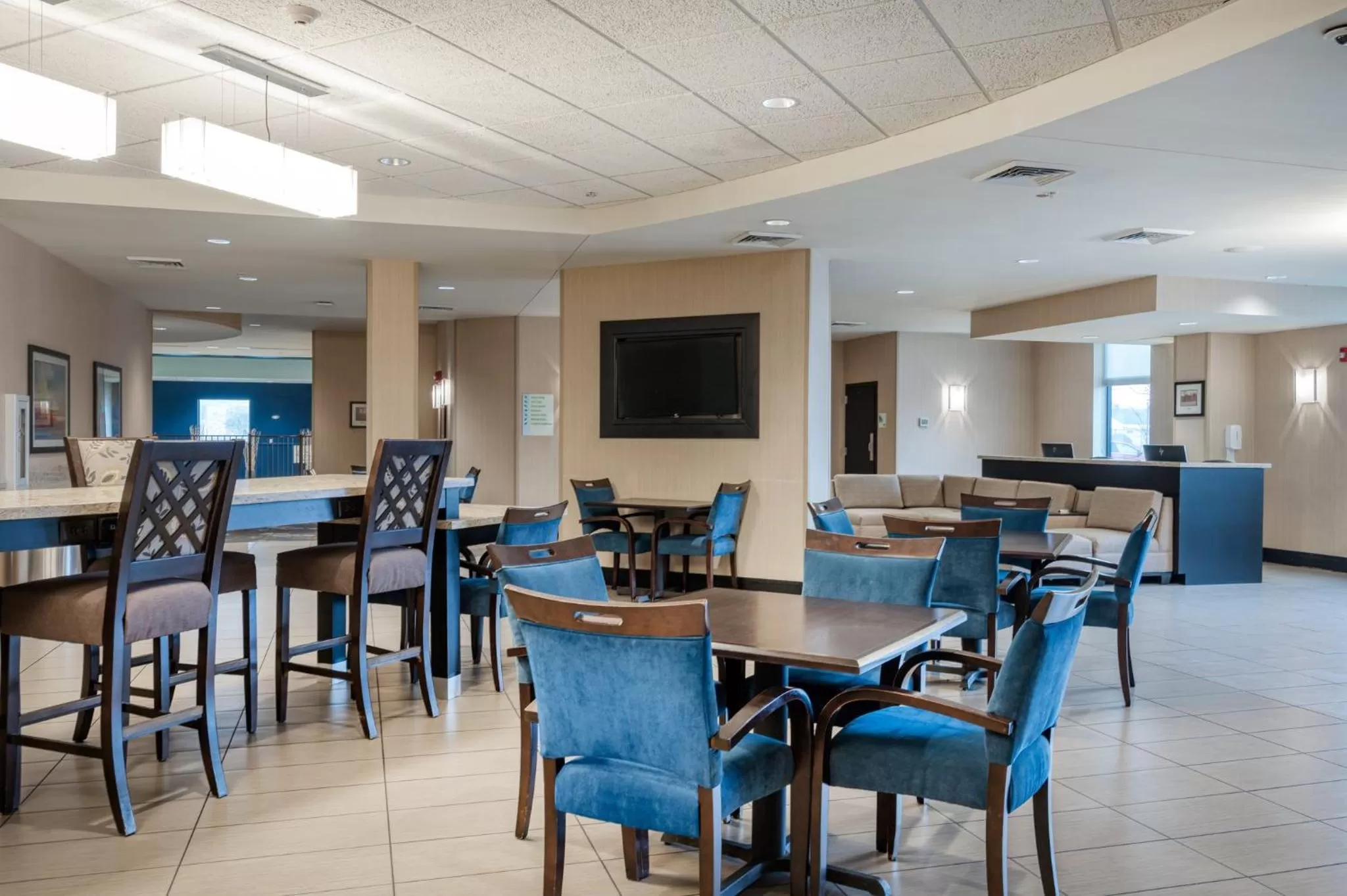 Breakfast in Holiday Inn - Terre Haute by IHG