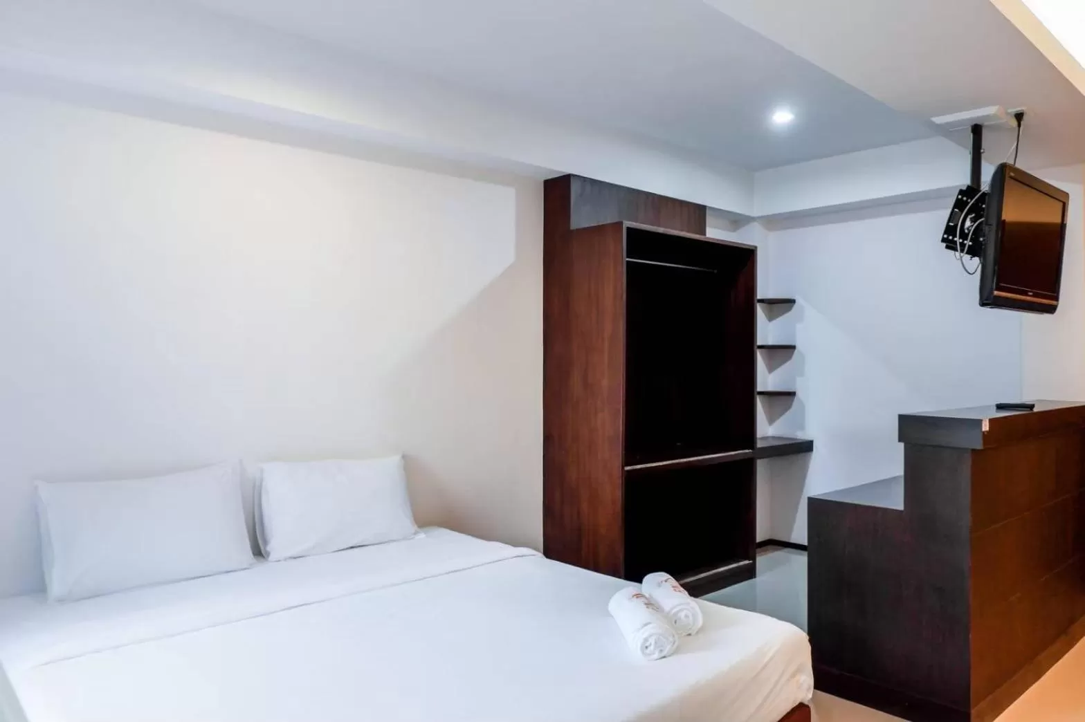 Bed in Fun-D City View SHA Plus