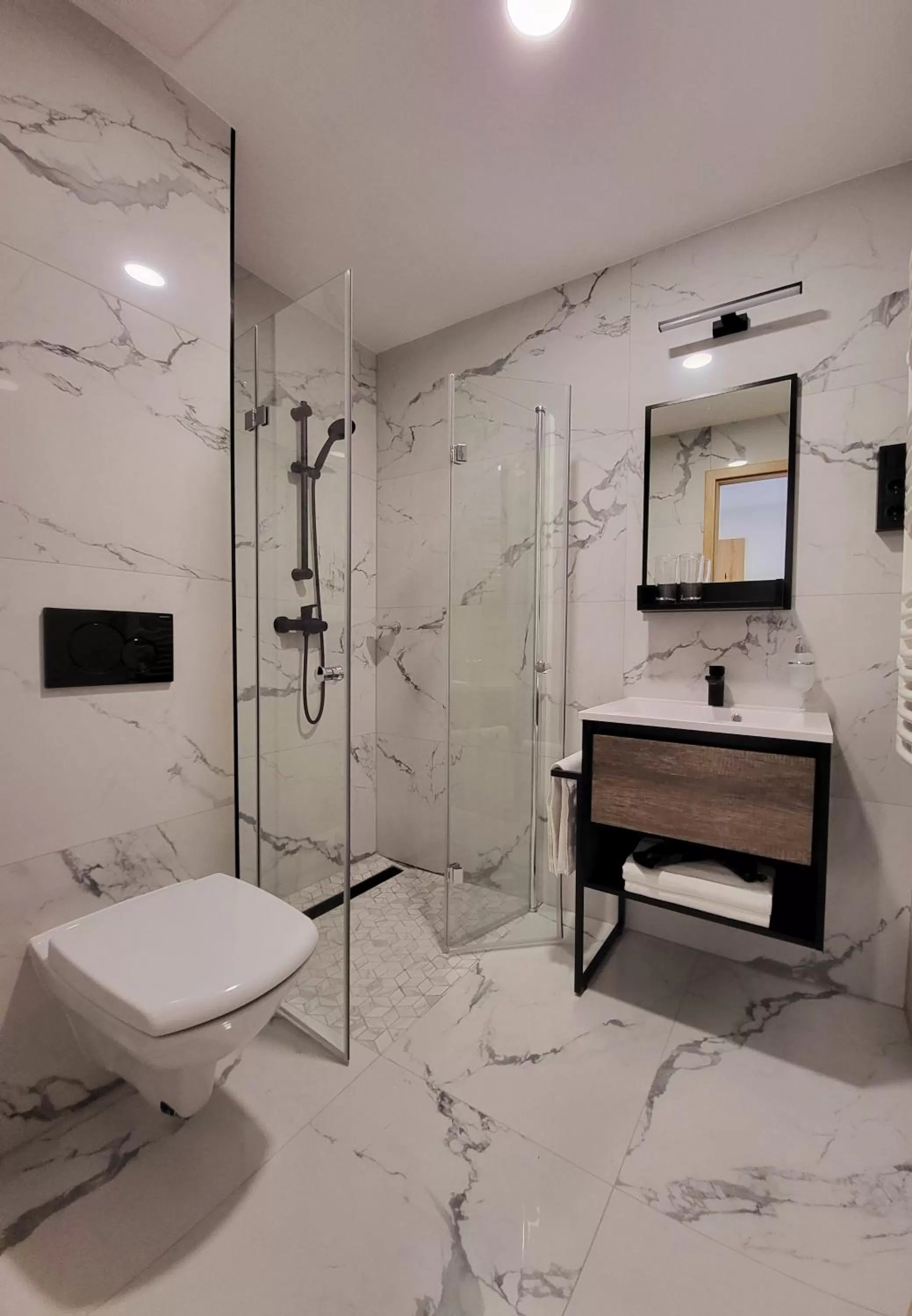 Shower, Bathroom in Villa Bauhaus Wellness Apart-Hotel