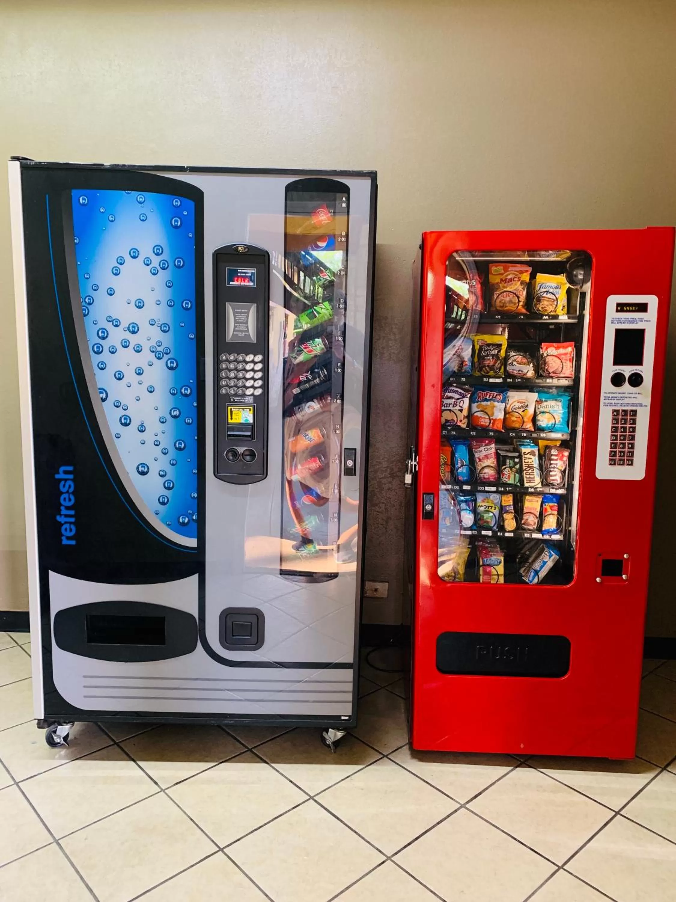 Drinks in Super 8 by Wyndham Cincinnati-Springdale OH