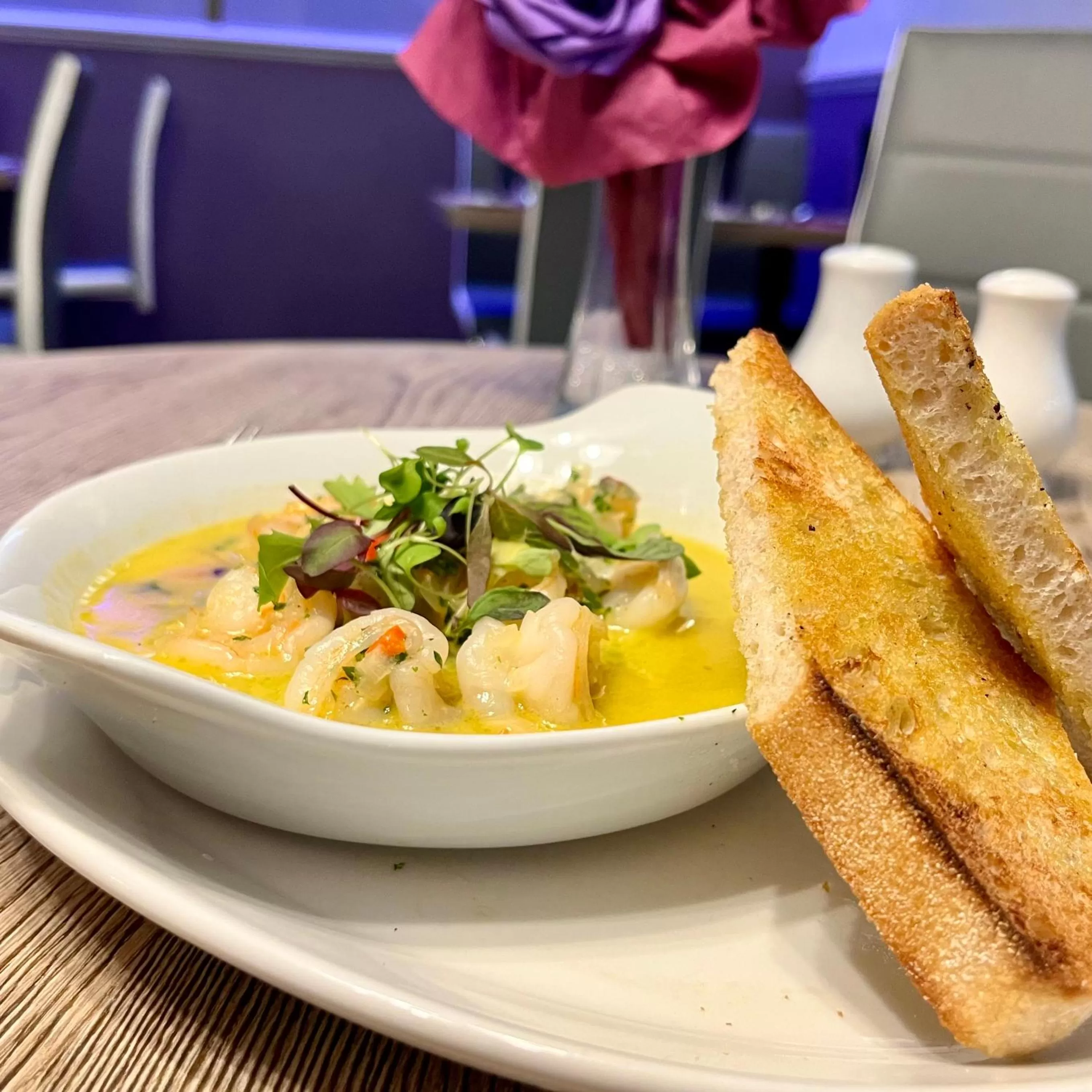 Restaurant/places to eat in Ruskin Hotel