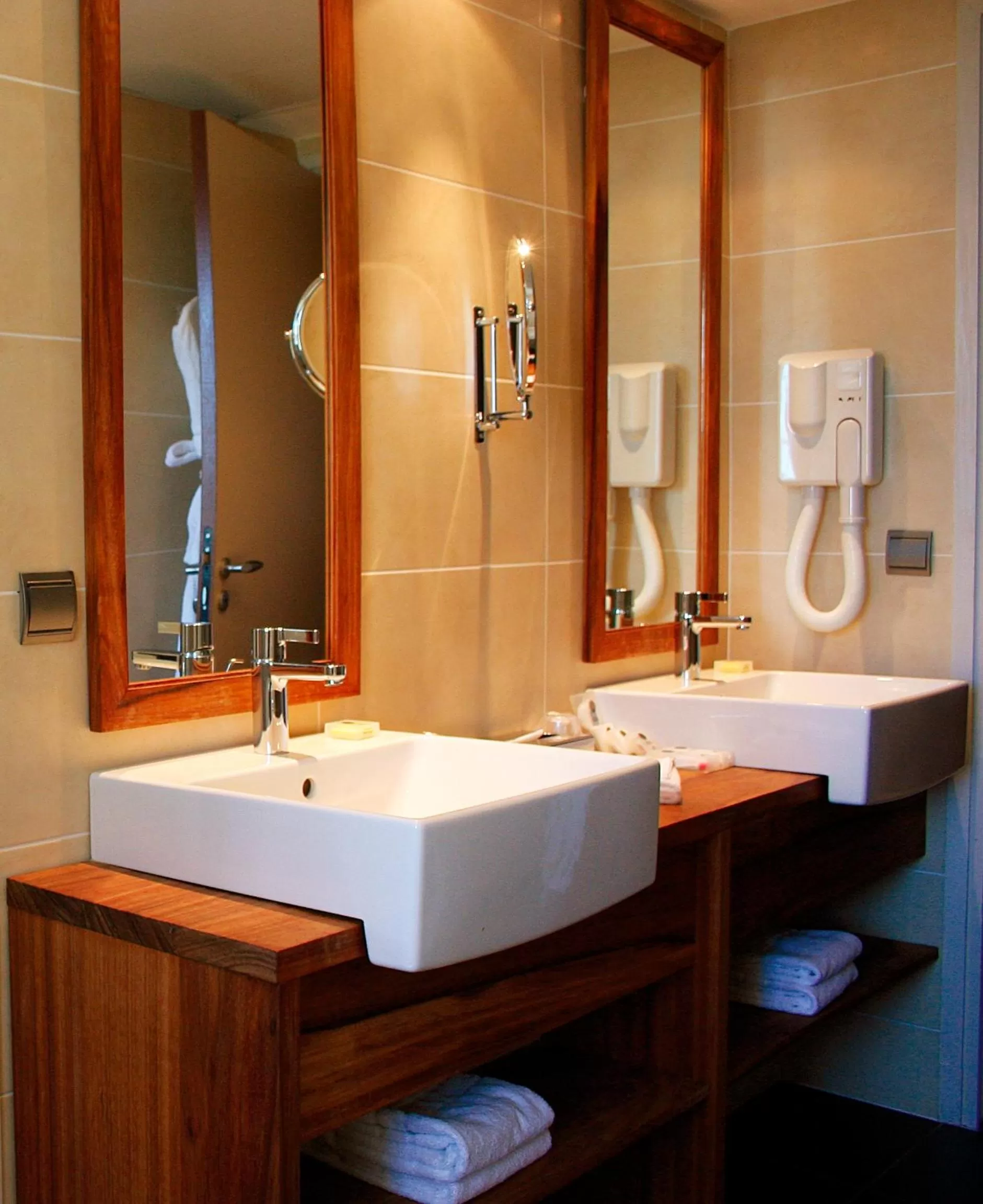 Shower in Abbaye des Capucins Spa & Resort