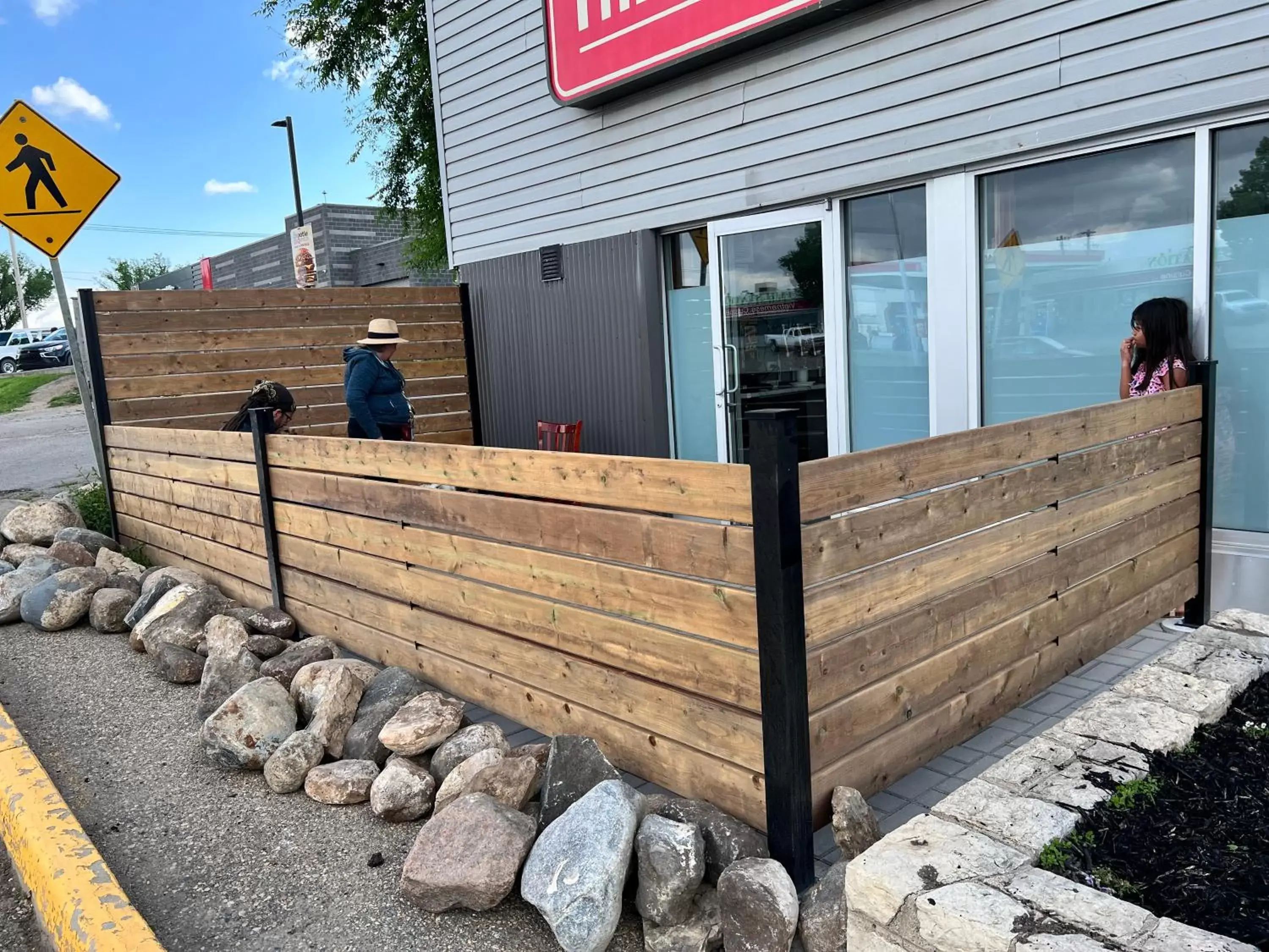 Queen Studio - Non-Smoking in Thriftlodge Saskatoon Queen Studio - Non-Smoking in Thriftlodge Saskatoon