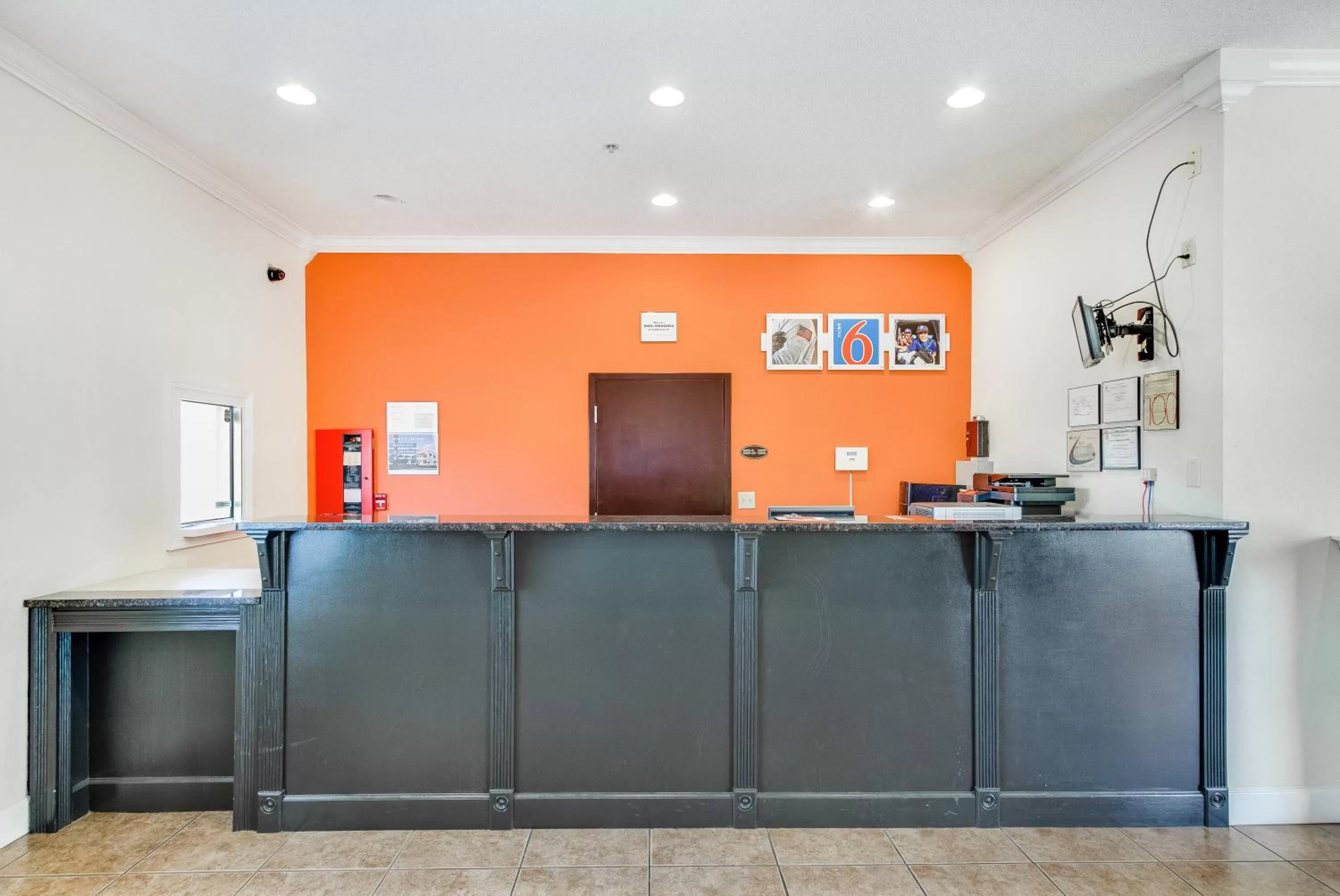 Lobby or reception in Motel 6-Hinesville, GA