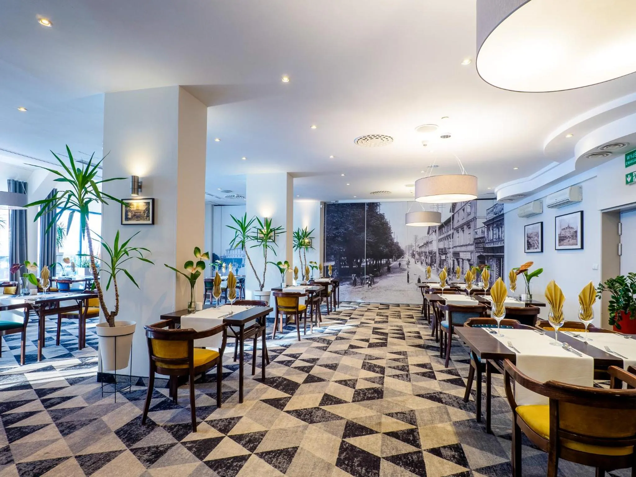 Restaurant/places to eat in Mercure Czestochowa Centrum