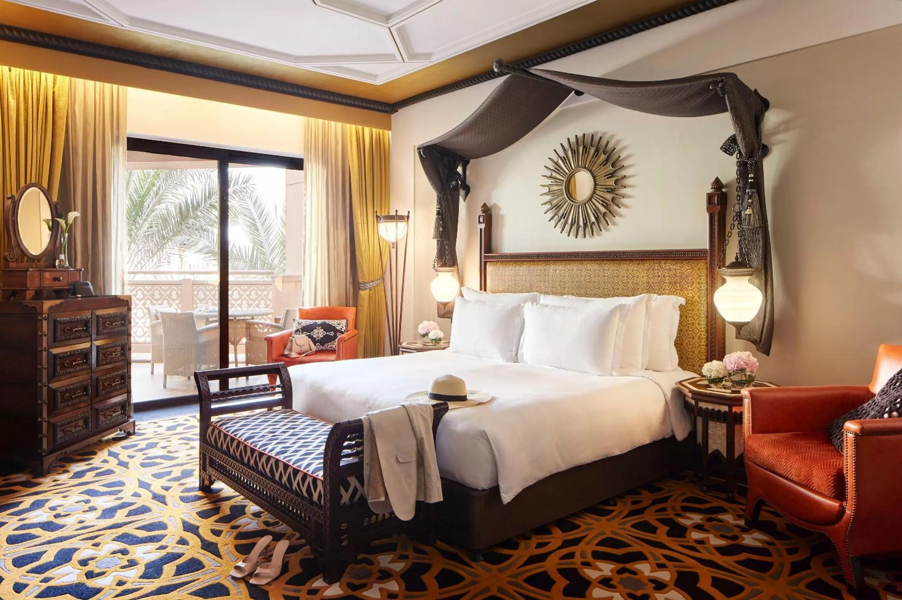 Bed in Jumeirah Al Qasr Dubai
