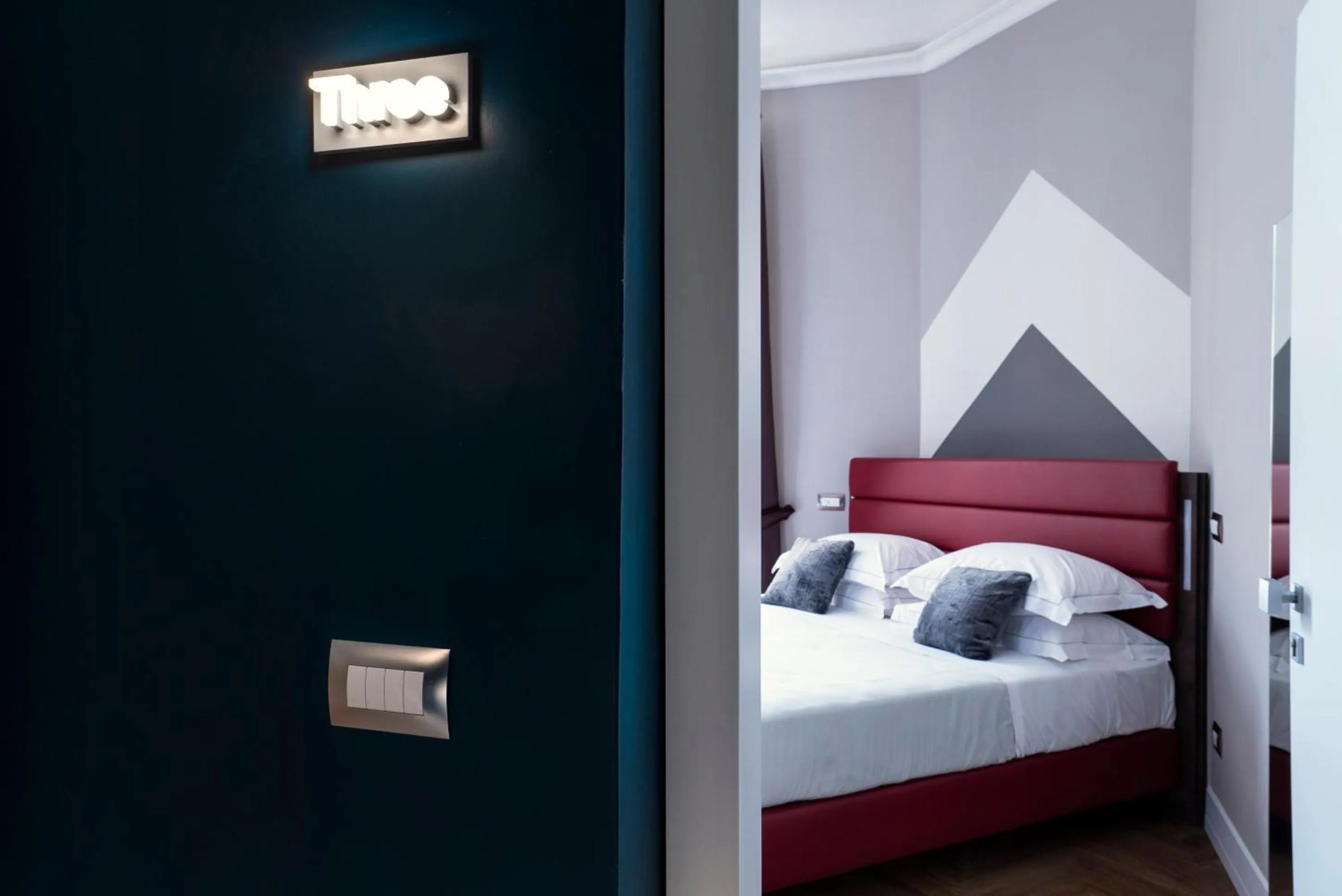 Photo of the whole room, Bed in Artemide Guest House