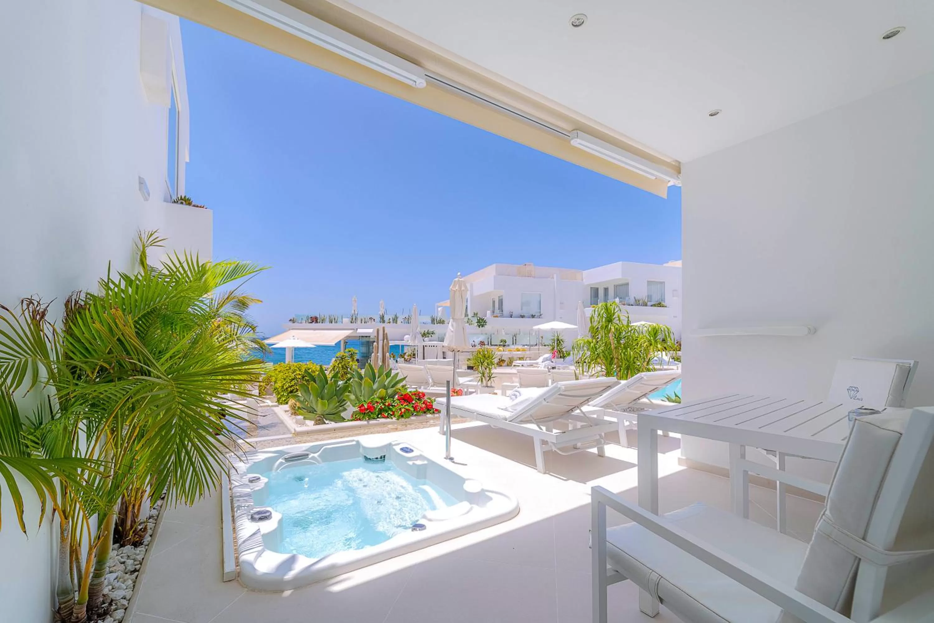 Property building in Lani's Suites de Luxe - Adults Only