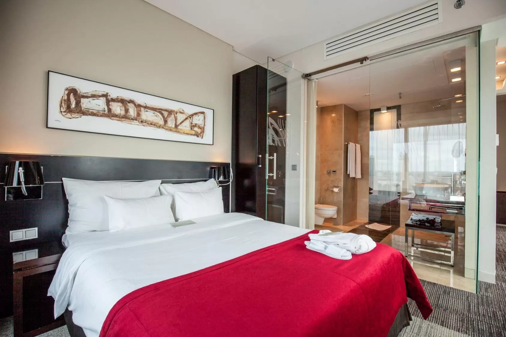 Bed in Andersia Hotel & Spa Poznan, a member of Radisson Individuals