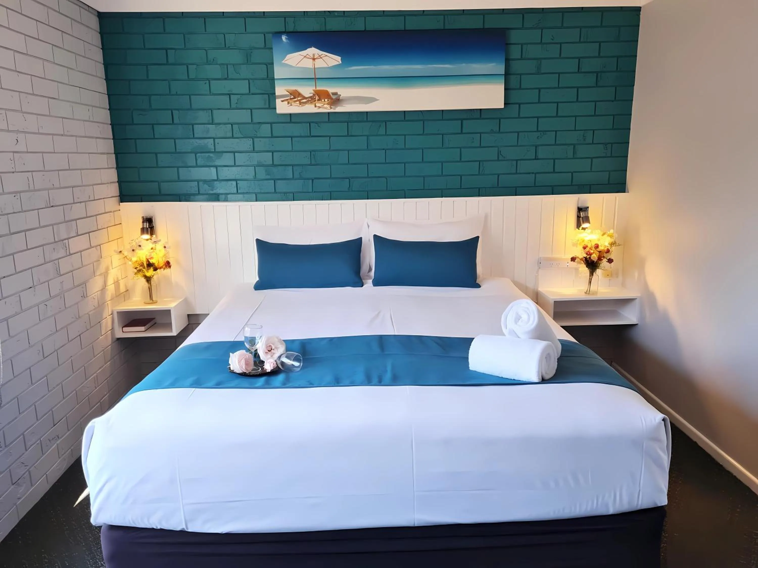 Bed in Marco Polo Motor Inn Taree