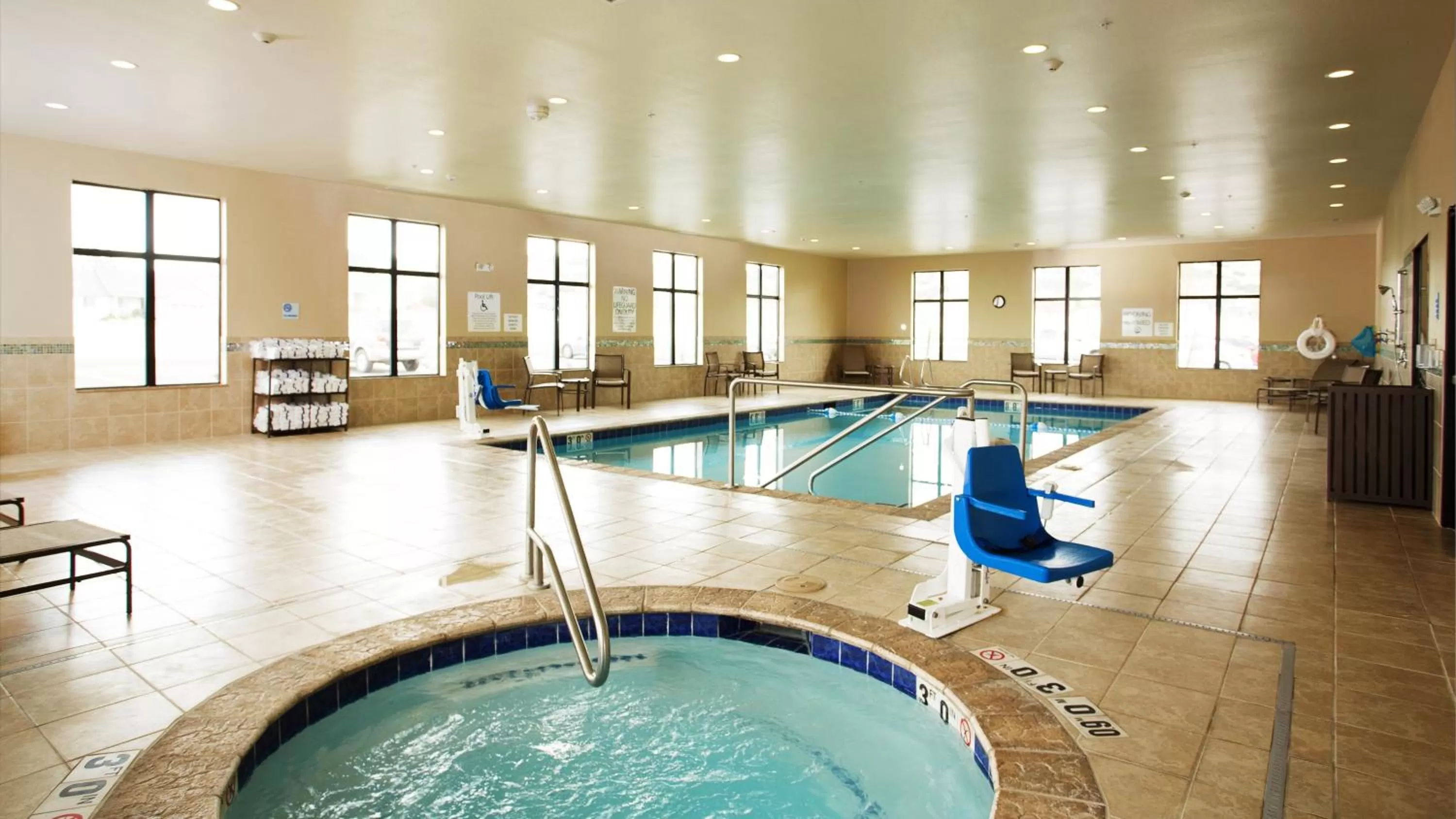 Swimming pool in Holiday Inn Express Pocatello by IHG