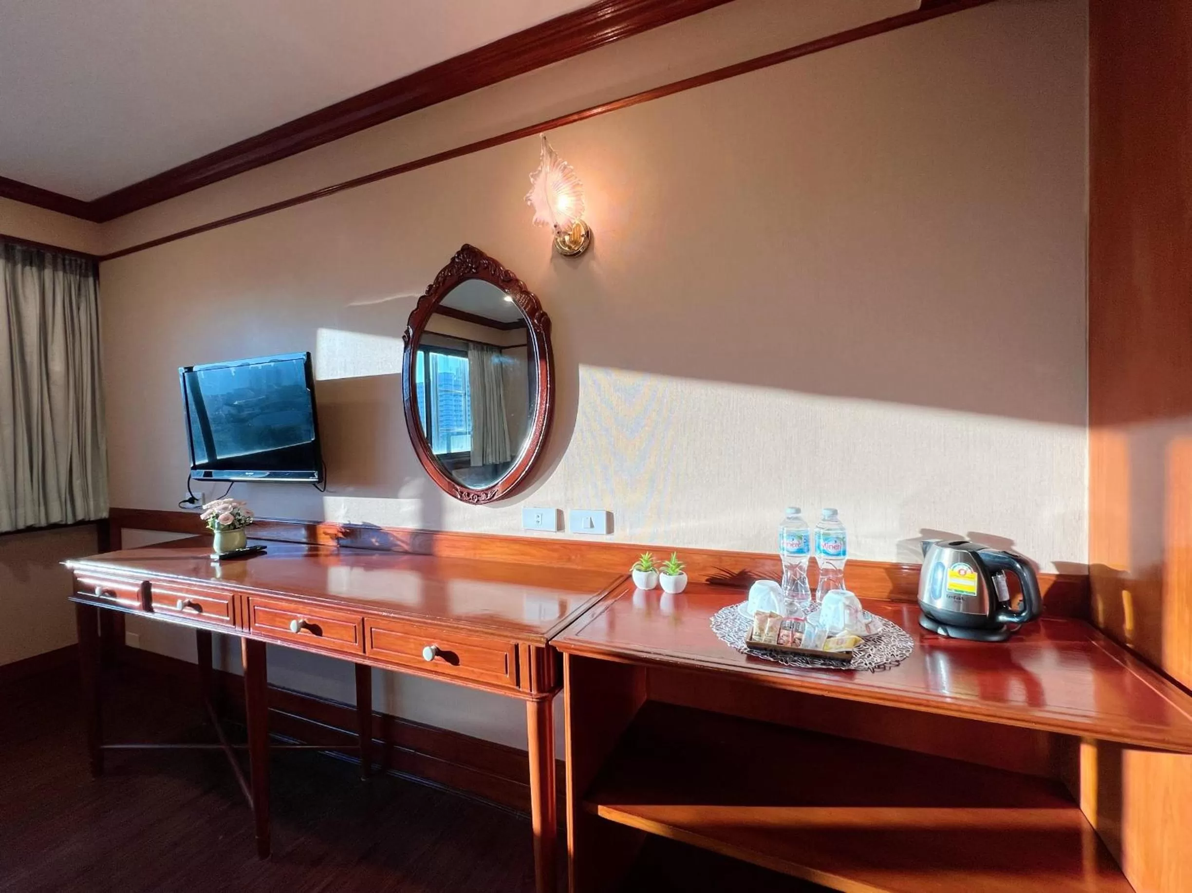 TV and multimedia in The Promenade Bangkok