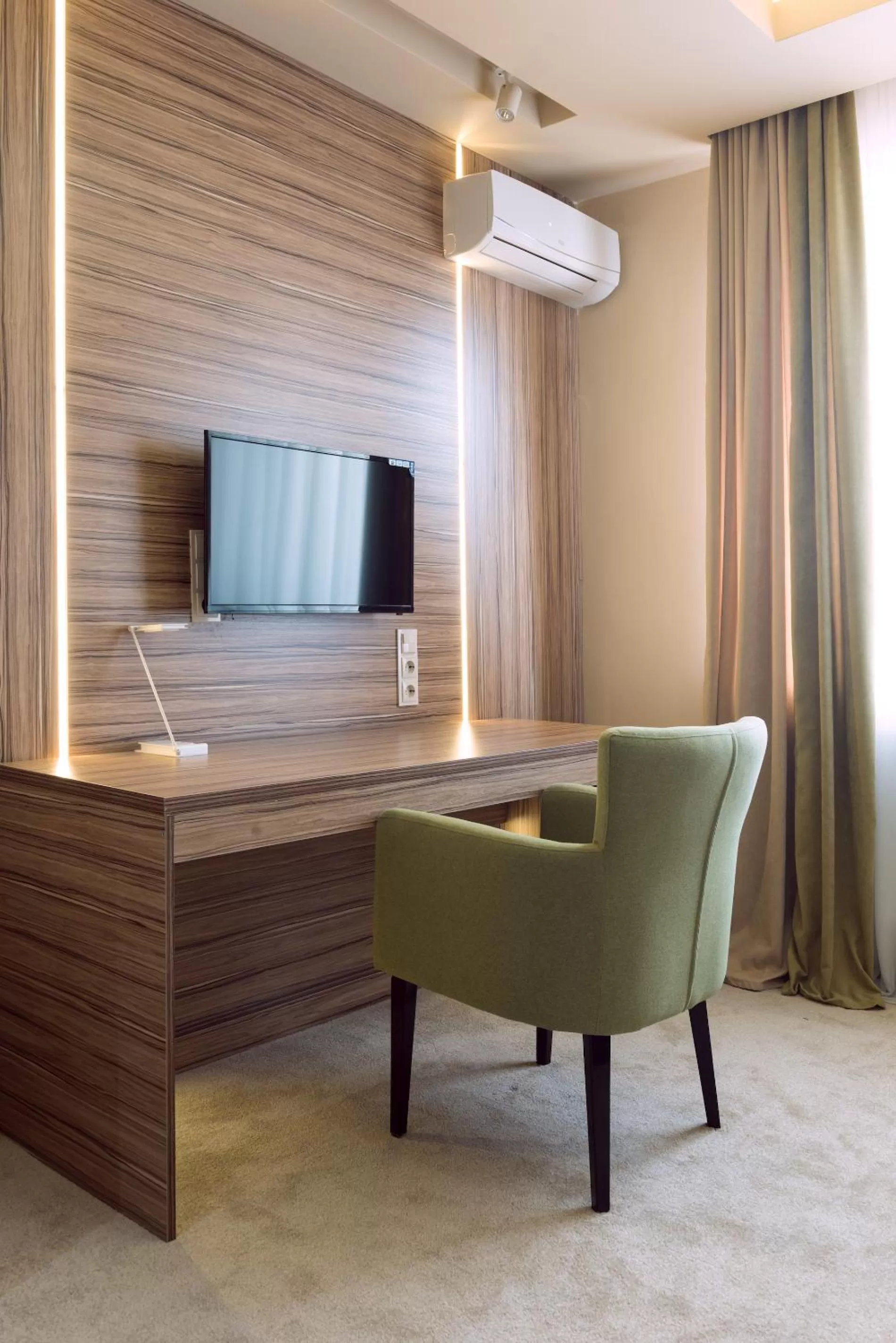 Seating area in Come INN