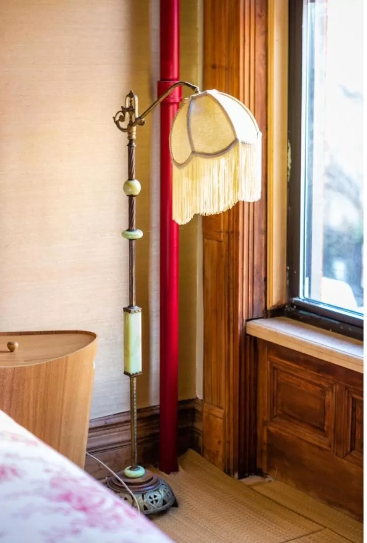 Bedroom, Bed in Northern Lights Mansion