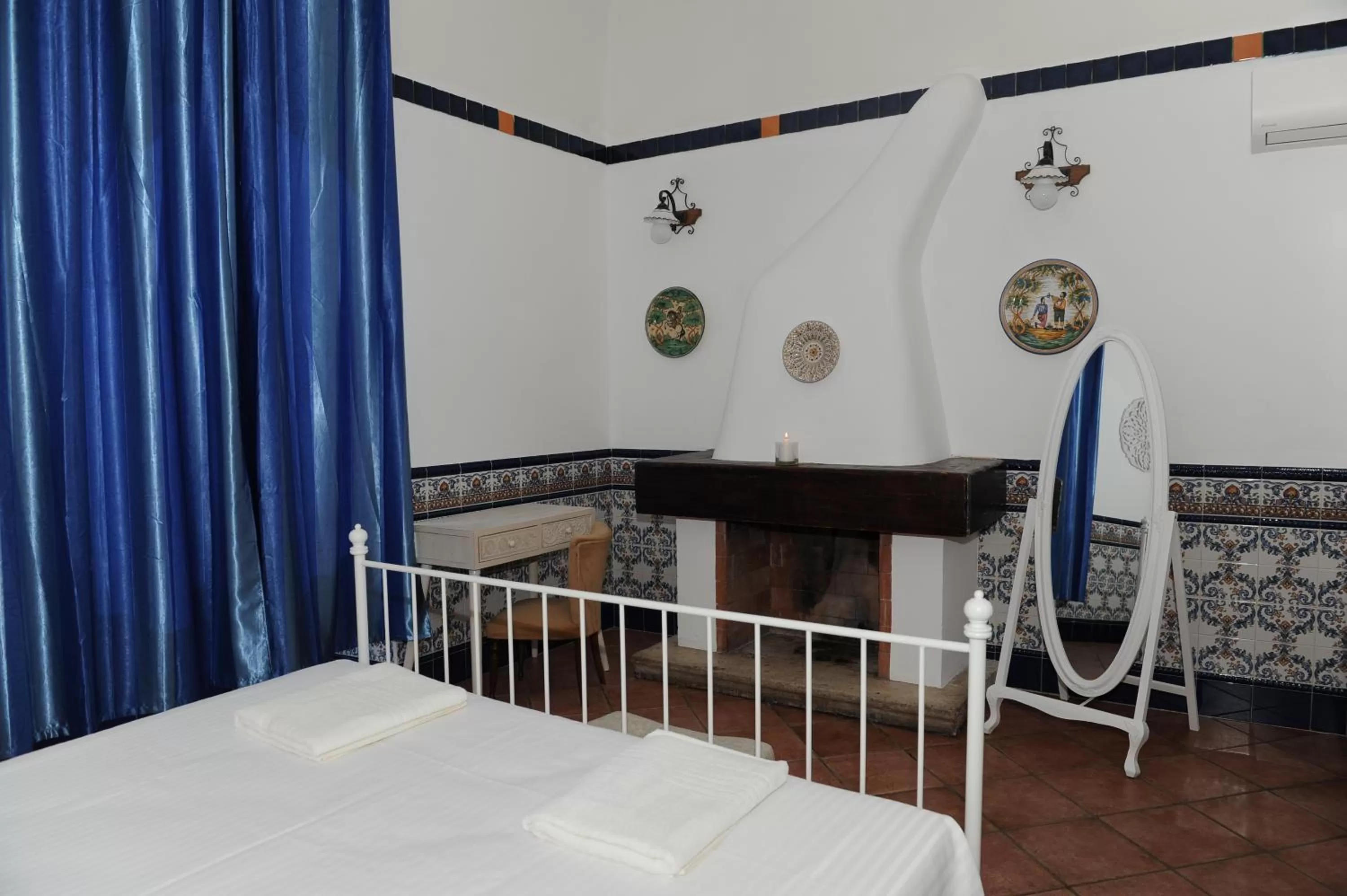 Bed in Torre Balzano B&B