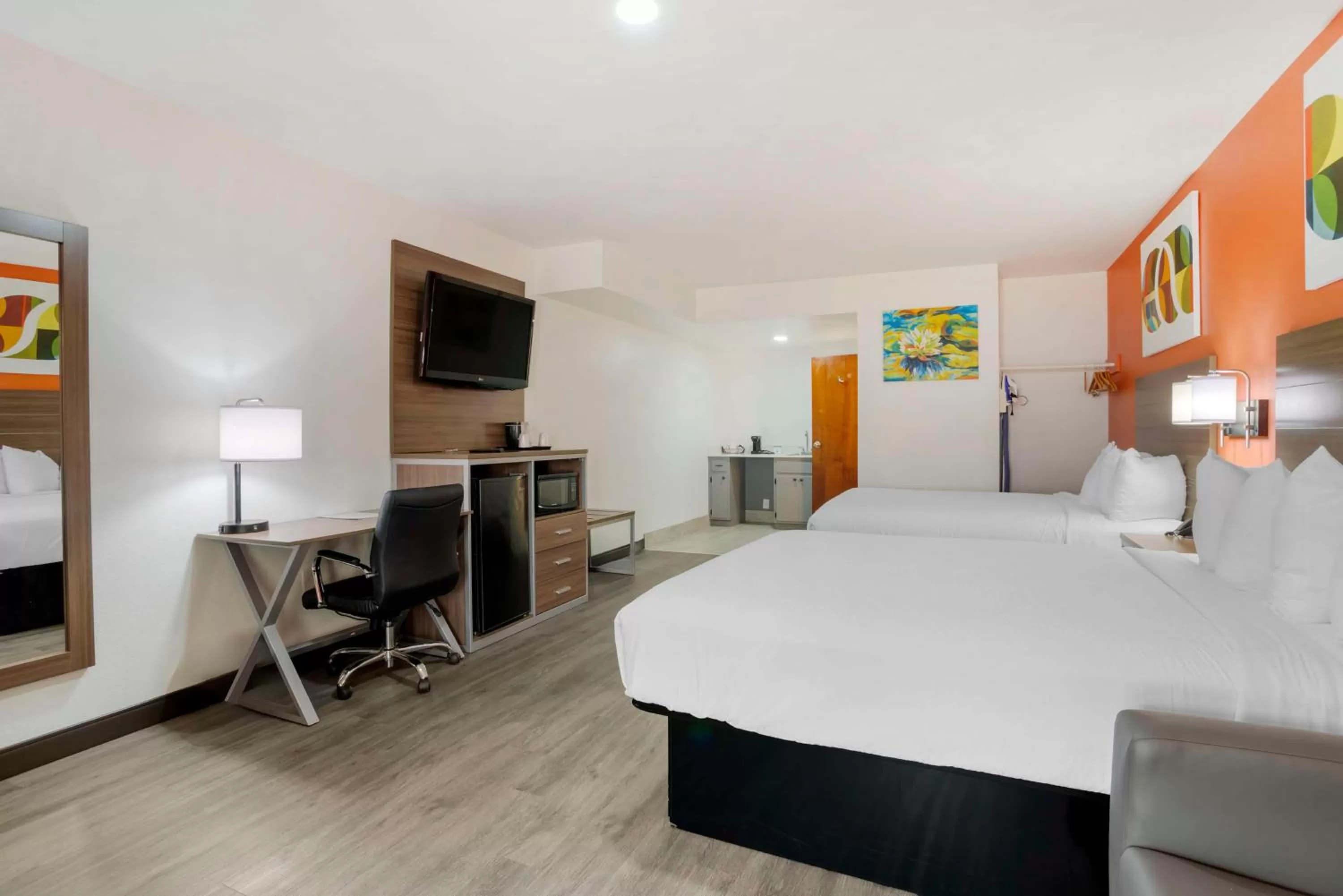 Bedroom, Bed in Best Western Statesville Inn