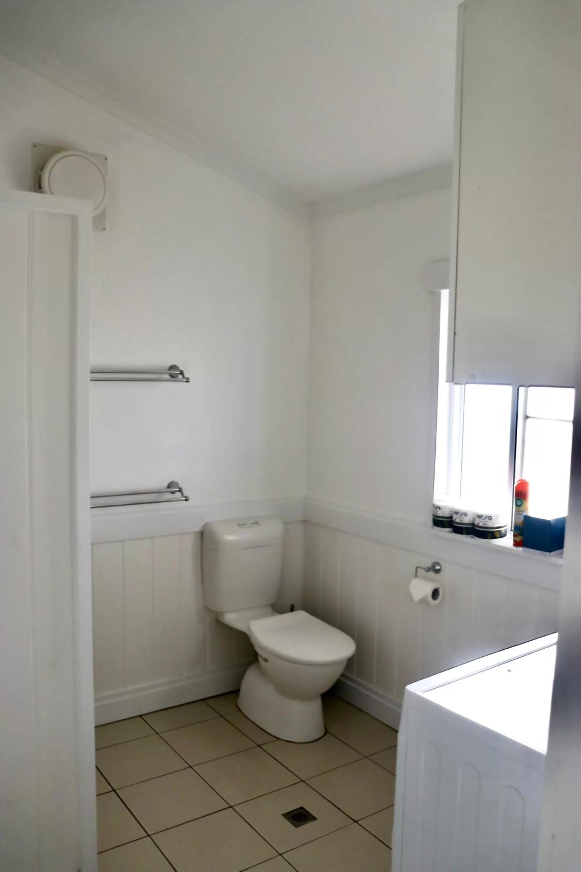 Bathroom in Clover Cottage Uralla